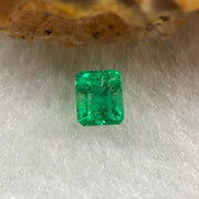 Natural Colombia Green Emerald (Beryl) Cut-Cornered Rectangular step cut 0.53ct 4.9 by 4.2 by 3.7mm - Huangs Jadeite and Jewelry Pte Ltd