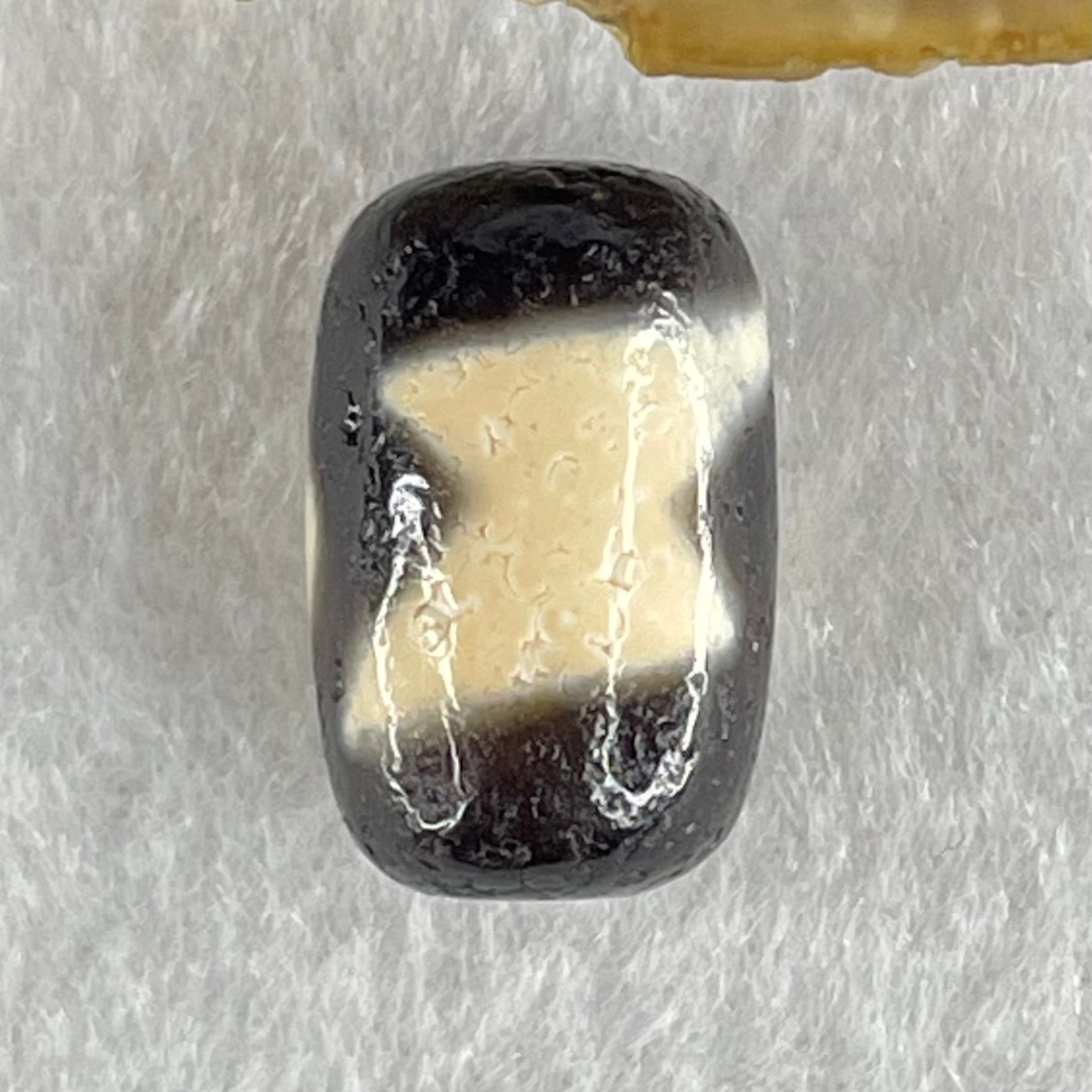 Natural Powerful Tibetan Old Oily Agate 5 Eyes Lightning Dzi Bead Heavenly Master (Tian Zhu) 五眼闪电天珠 4.62g 19.0 by 12.3mm - Huangs Jadeite and Jewelry Pte Ltd