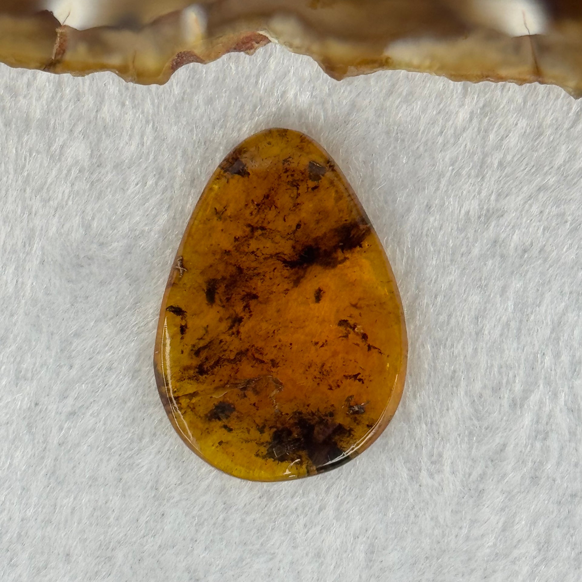 Natural Amber for Setting 1.30g 27.4 by 19.6 by 4.0mm - Huangs Jadeite and Jewelry Pte Ltd