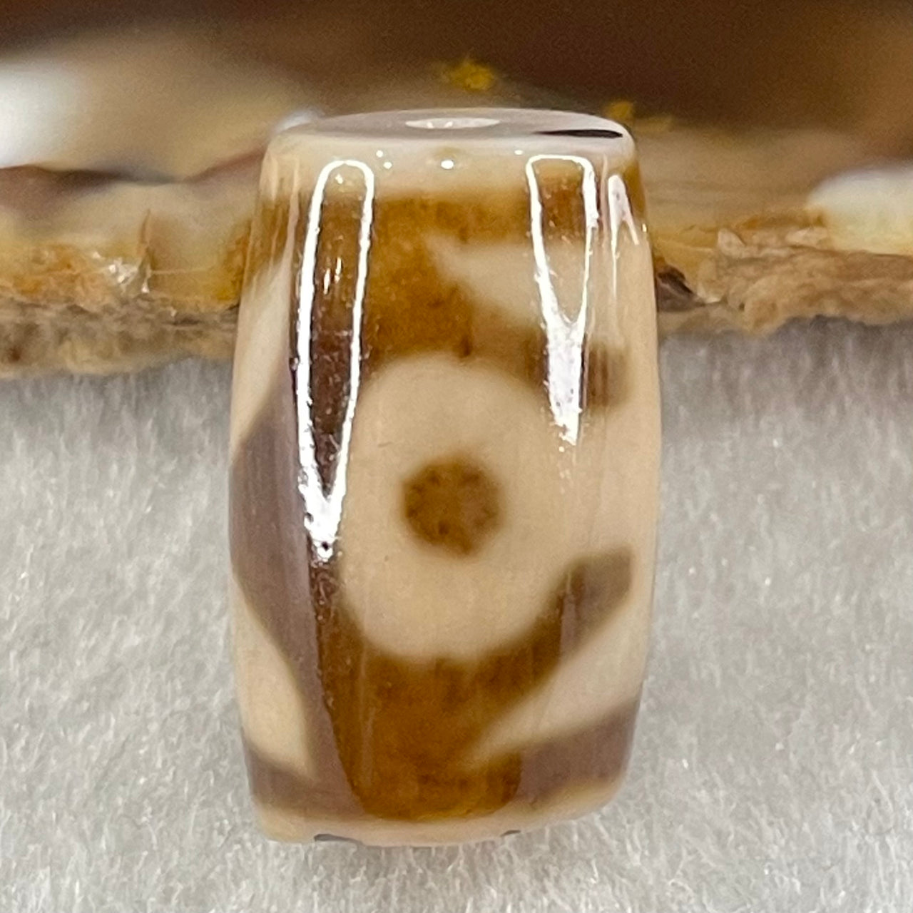 Natural Powerful Tibetan Old Oily Agate Patina Guiren Tairen Human Dzi Bead Totem Amulet Heavenly Master (Tian Zhu) 贵人天诛 4.54g 18.9 by 11.7mm - Huangs Jadeite and Jewelry Pte Ltd