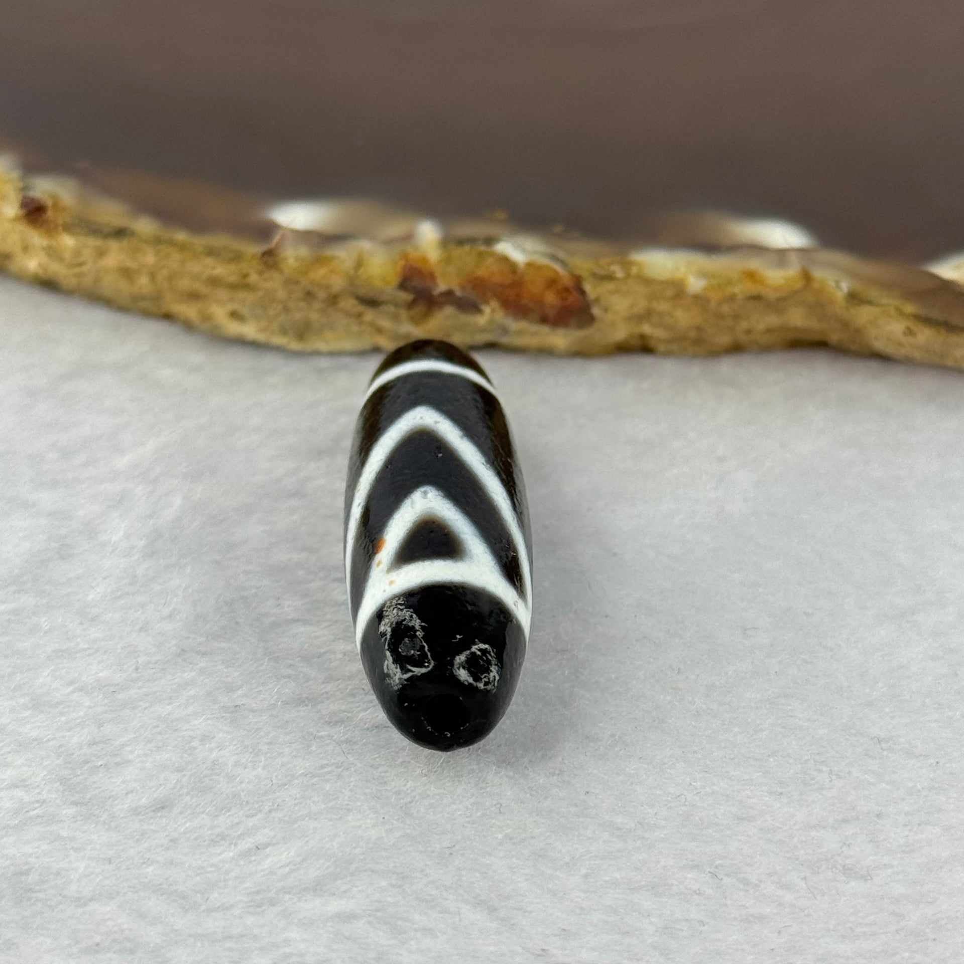 Natural Powerful Tibetan Old Oily Agate 1 Eye With Mountain Support Dzi Bead Heavenly Master (Tian Zhu) 一眼靠天珠 7.45g 38.0 by 11.8mm - Huangs Jadeite and Jewelry Pte Ltd