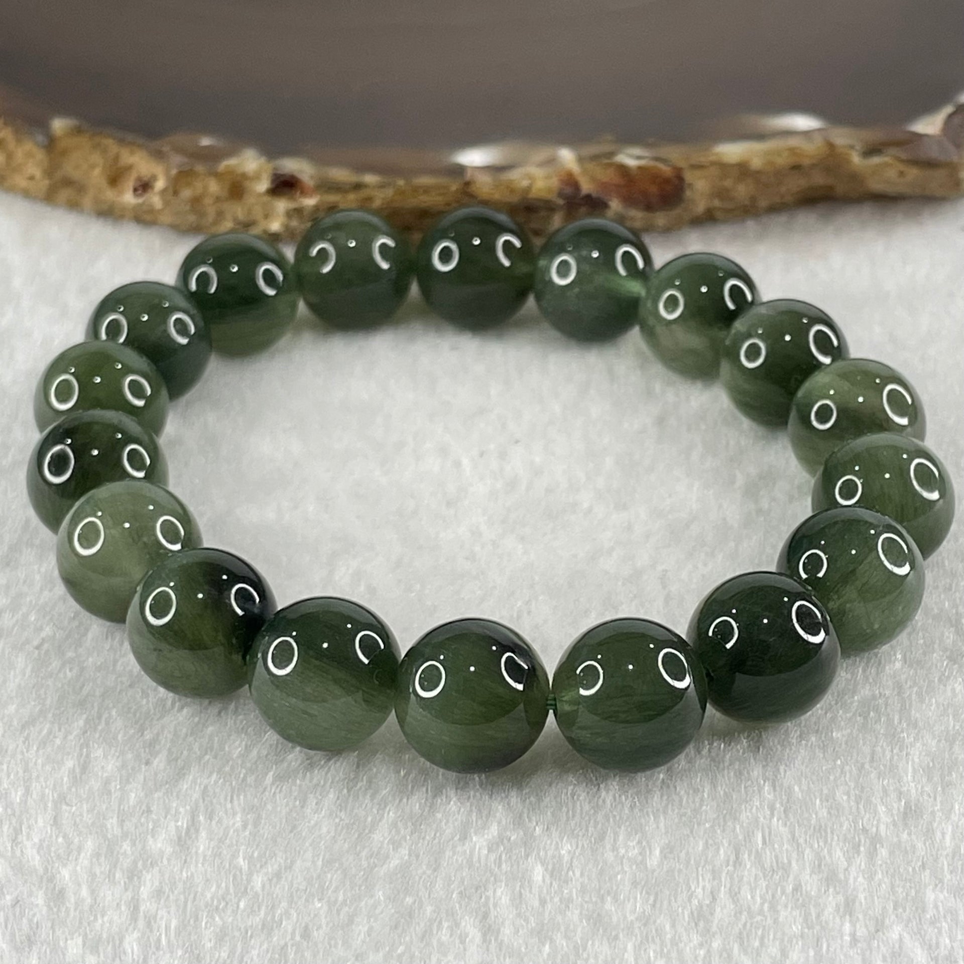 Good Grade Natural Cats Eye Green Rutilated Quartz Beads Bracelet 39.67g 18cm 11.7mm 18 Beads - Huangs Jadeite and Jewelry Pte Ltd