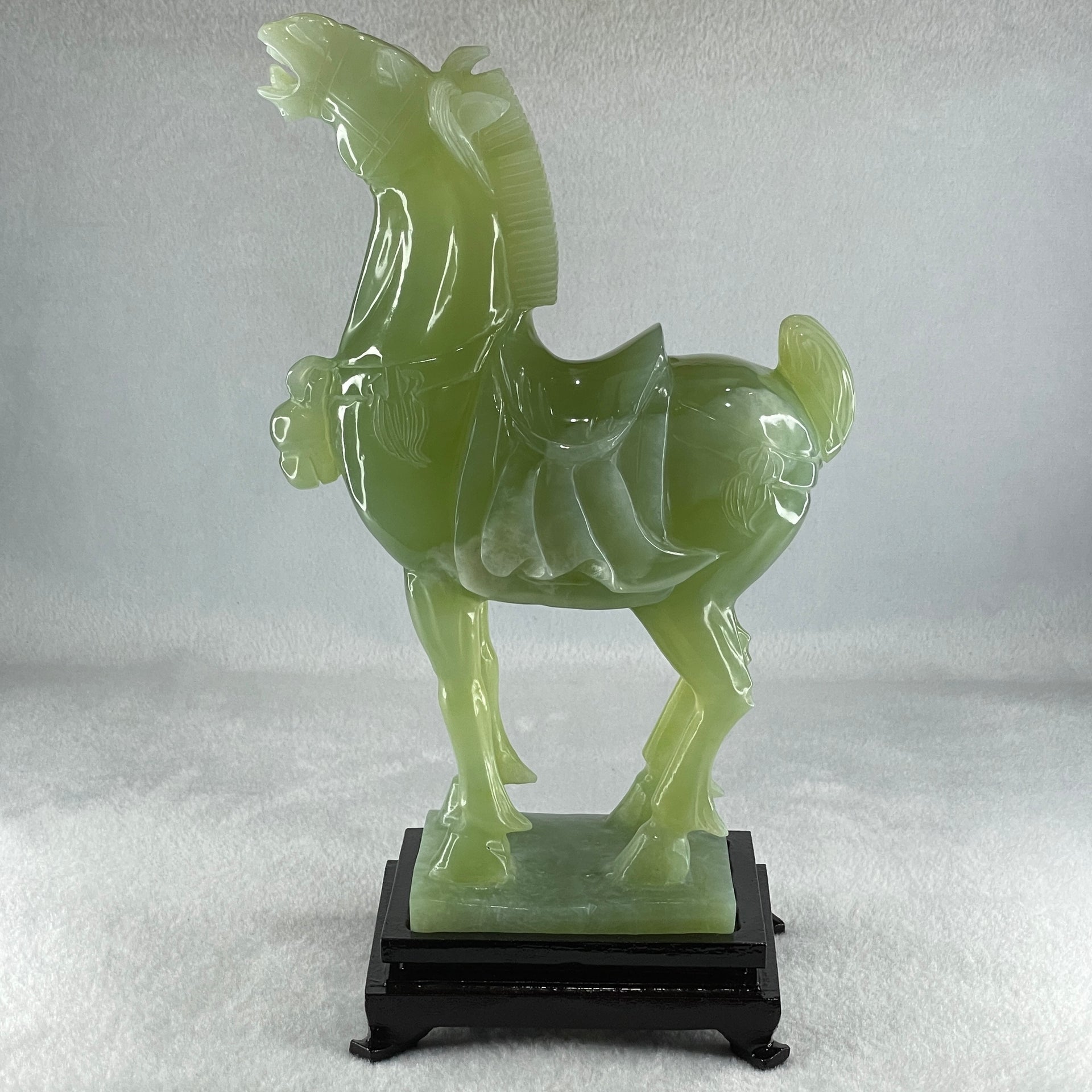Natural Green Serpentine Horse with Wooden Stand Display 1640.4g 155.1 by 94.8 by 260.0mm - Huangs Jadeite and Jewelry Pte Ltd