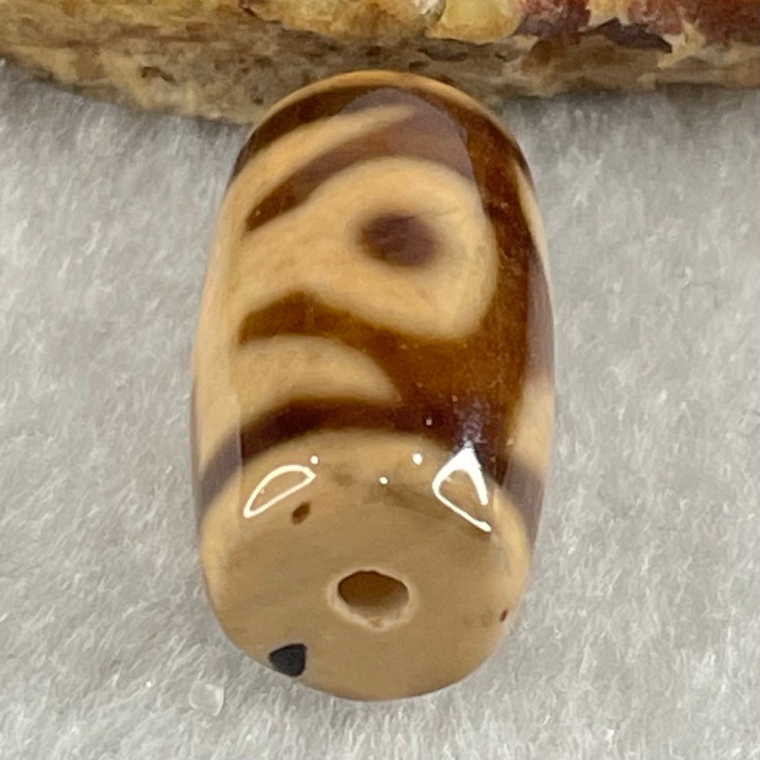 Natural Powerful Tibetan Old Oily Agate Patina Guiren Tairen Human Dzi Bead Totem Amulet Heavenly Master (Tian Zhu) 贵人天诛 4.68g 19.9 by 11.7mm - Huangs Jadeite and Jewelry Pte Ltd