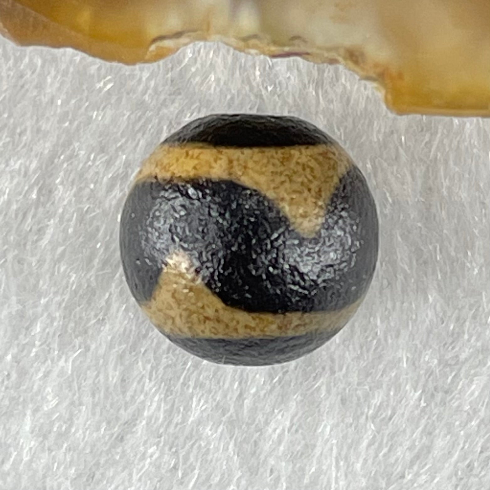 Natural Powerful Tibetan Old Oily Agate Tiger Tooth Daluo Dzi Bead Heavenly Master (Tian Zhu) 虎呀天诛 1.45g 9.9 by 10.3mm - Huangs Jadeite and Jewelry Pte Ltd