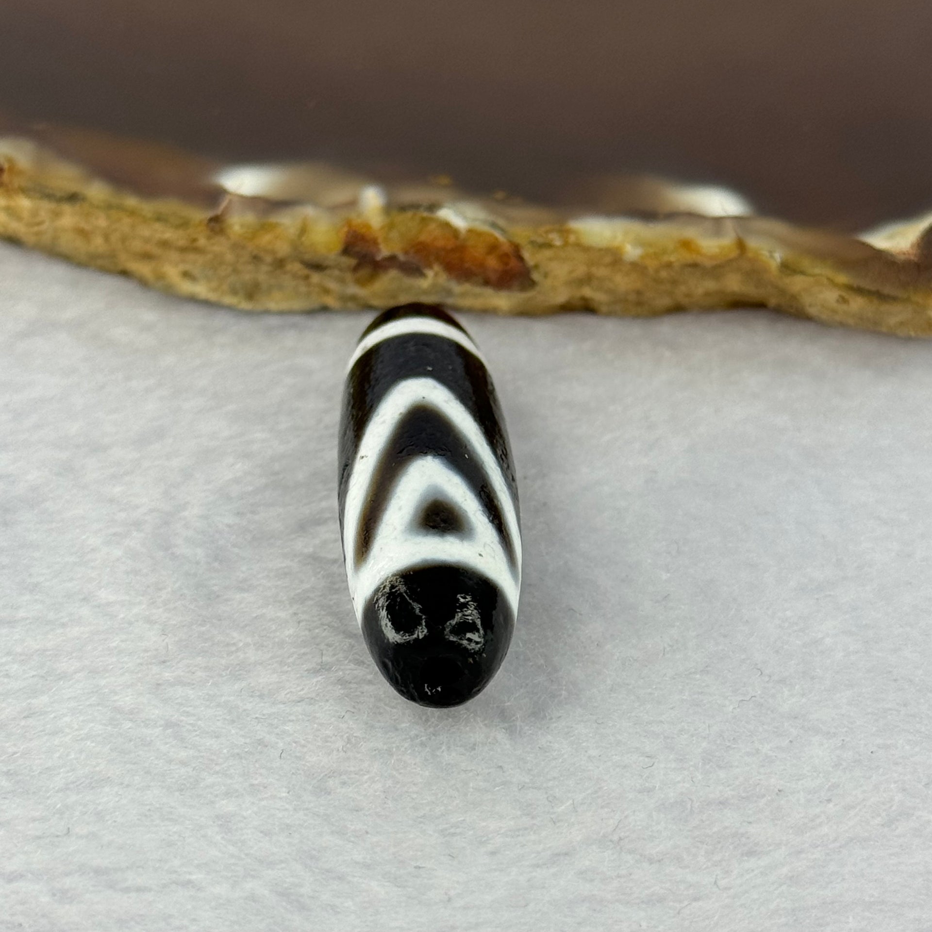 Natural Powerful Tibetan Old Oily Agate 1 Eye With Mountain Support Dzi Bead Heavenly Master (Tian Zhu) 一眼靠天珠 7.14g 36.8 by 11.9mm - Huangs Jadeite and Jewelry Pte Ltd