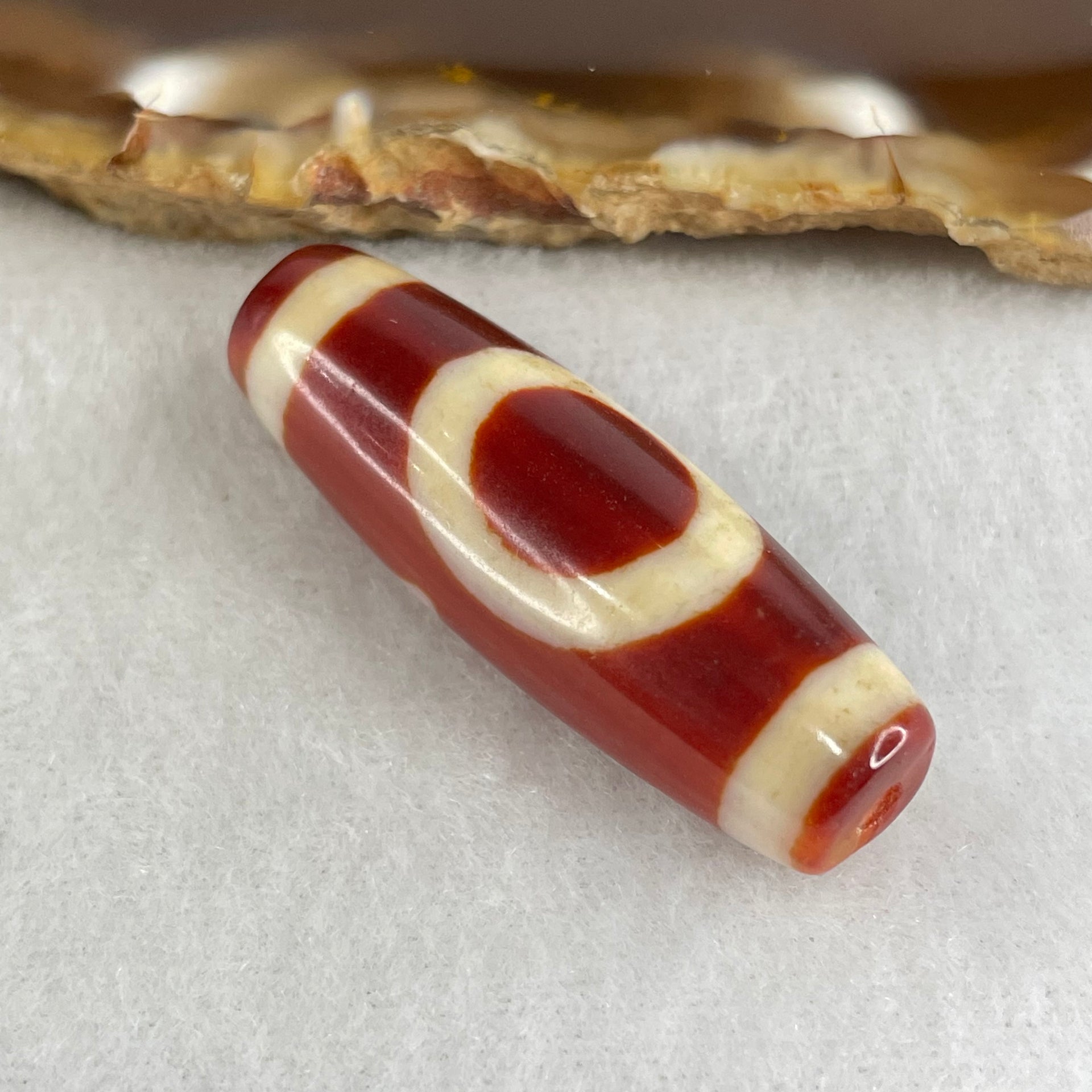 Natural Powerful Tibetan Old Oily Red White Agate One Eye Gold Metal Element Dzi Bead Heavenly Master (Tian Zhu) 一眼金天珠 8.81g 37.5 by 12.4mm - Huangs Jadeite and Jewelry Pte Ltd