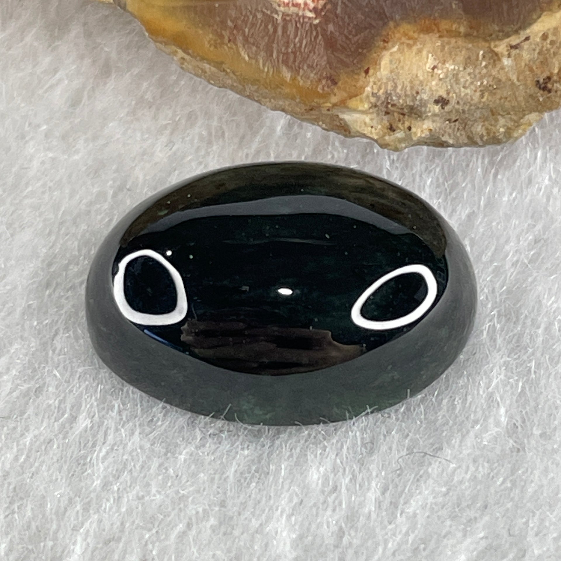 Type A Translucent Black Omphacite Jadeite Round Cabouchon Stone For Setting 2.08g 15.6 by 10.9 by 6.1mm - Huangs Jadeite and Jewelry Pte Ltd