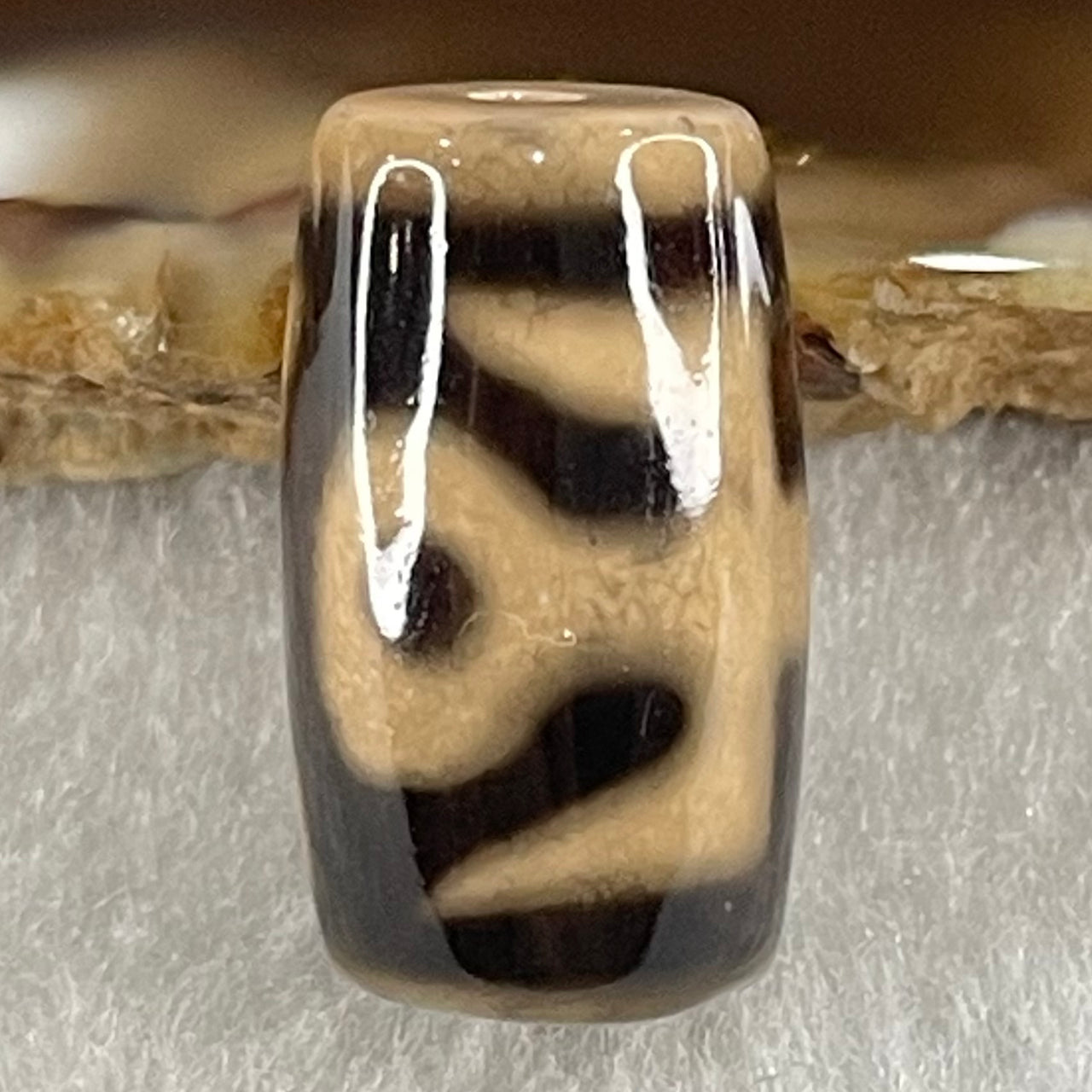 Natural Powerful Tibetan Old Oily Agate Patina Guiren Tairen Human Dzi Bead Totem Amulet Heavenly Master (Tian Zhu) 贵人天诛 4.55g 19.6 by 11.5mm - Huangs Jadeite and Jewelry Pte Ltd