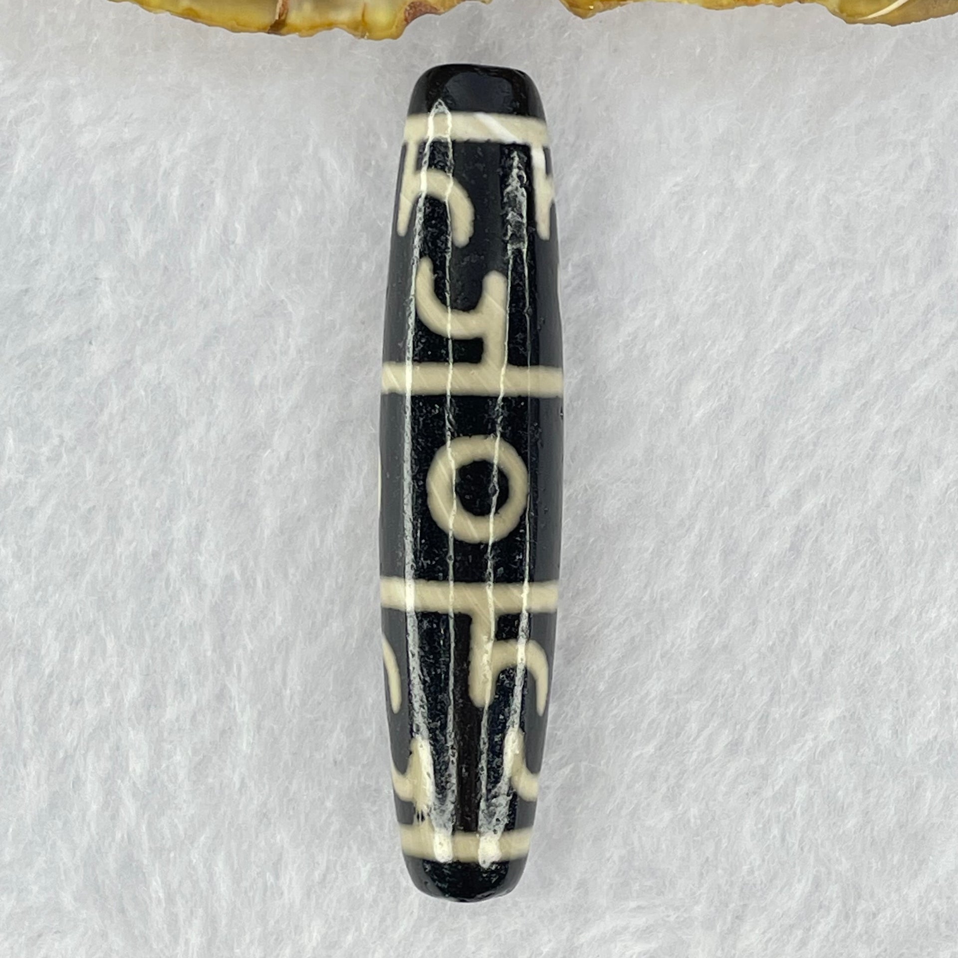 Natural Powerful Tibetan Old Oily Agate 3 Eyed Dharma Vajra Dzi Bead Heavenly Master (Tian Zhu) 三眼金刚杵天珠 15.33g 59.1 by 12.9mm - Huangs Jadeite and Jewelry Pte Ltd