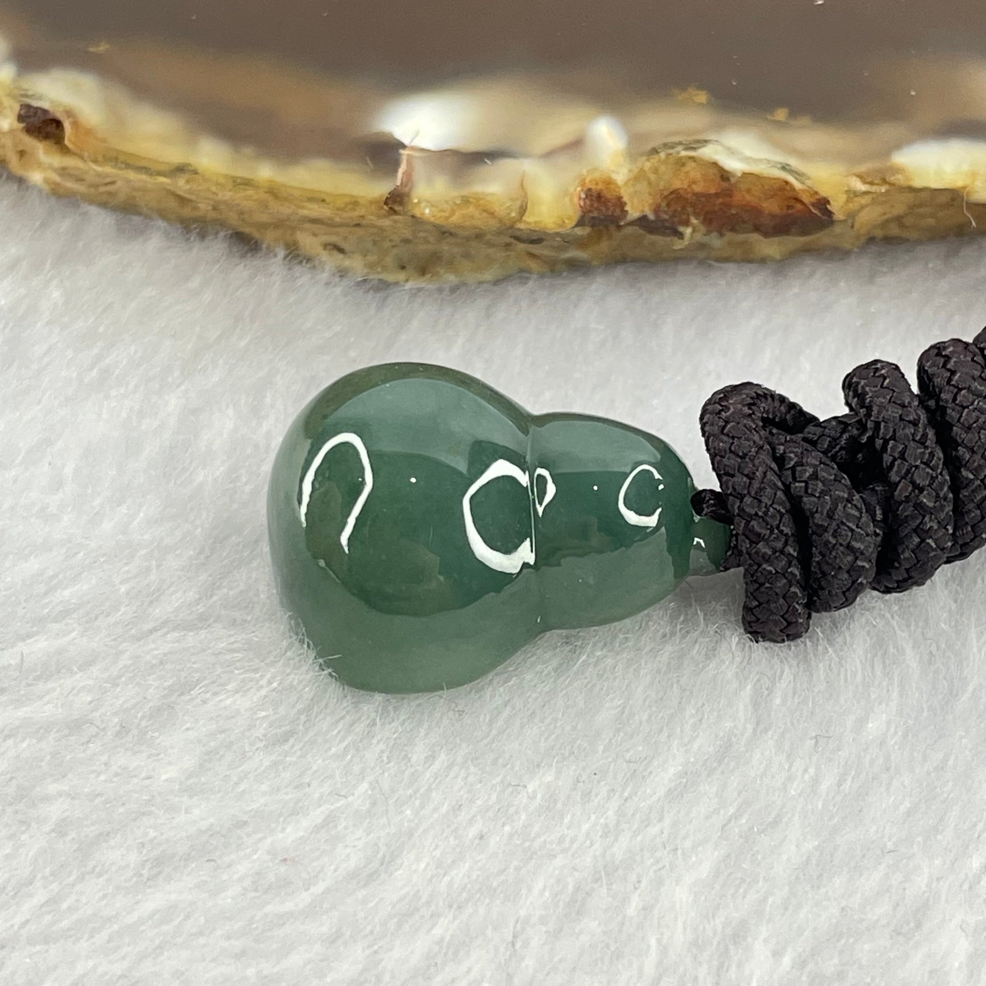 Type A Dark Blueish Green Jadeite Hulu Pendent 7.21g 21.1 by 15.7 by 10.6mm - Huangs Jadeite and Jewelry Pte Ltd