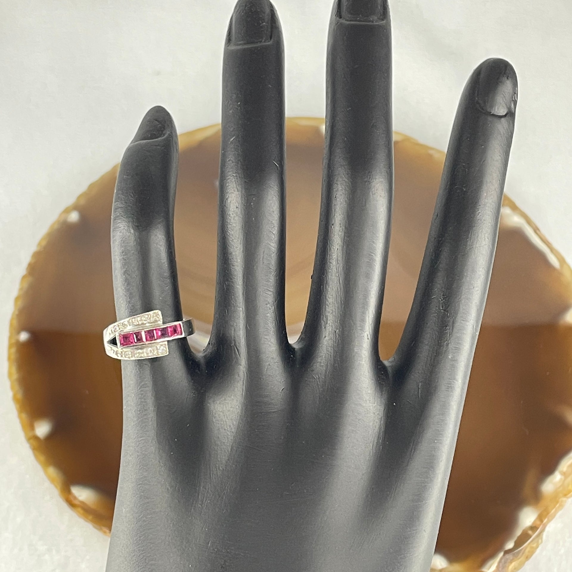 Natural Rubies Total 0.60ct each approx 2.5 by 2.5 by 2.5mm Natural Diamonds 0.12ct each about 1.2mm in Platinum PT900 Ring 5.57g US4 HK8.5 - Huangs Jadeite and Jewelry Pte Ltd