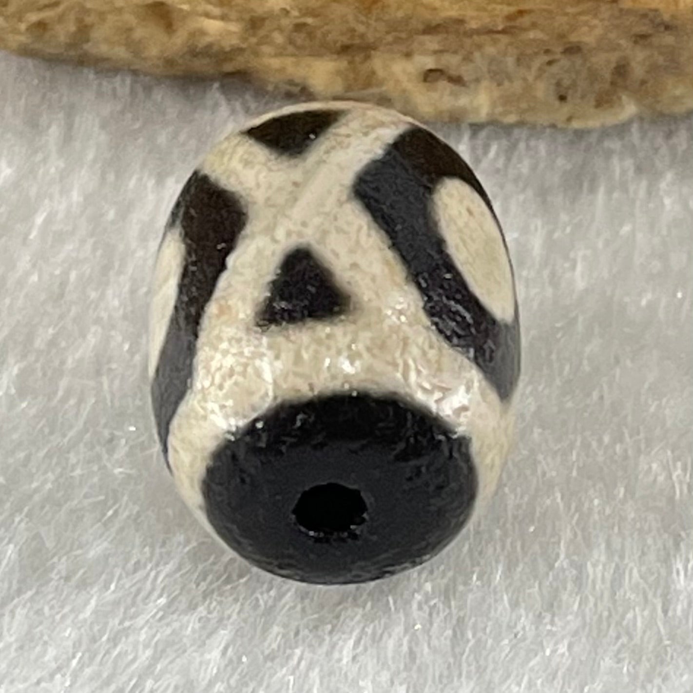 Natural Powerful Tibetan Old Oily Agate Jin Gang 3 Eyes Dzi Bead Heavenly Master (Tian Zhu) 金刚三眼天诛 2.20g 13.8 by 10.0mm - Huangs Jadeite and Jewelry Pte Ltd