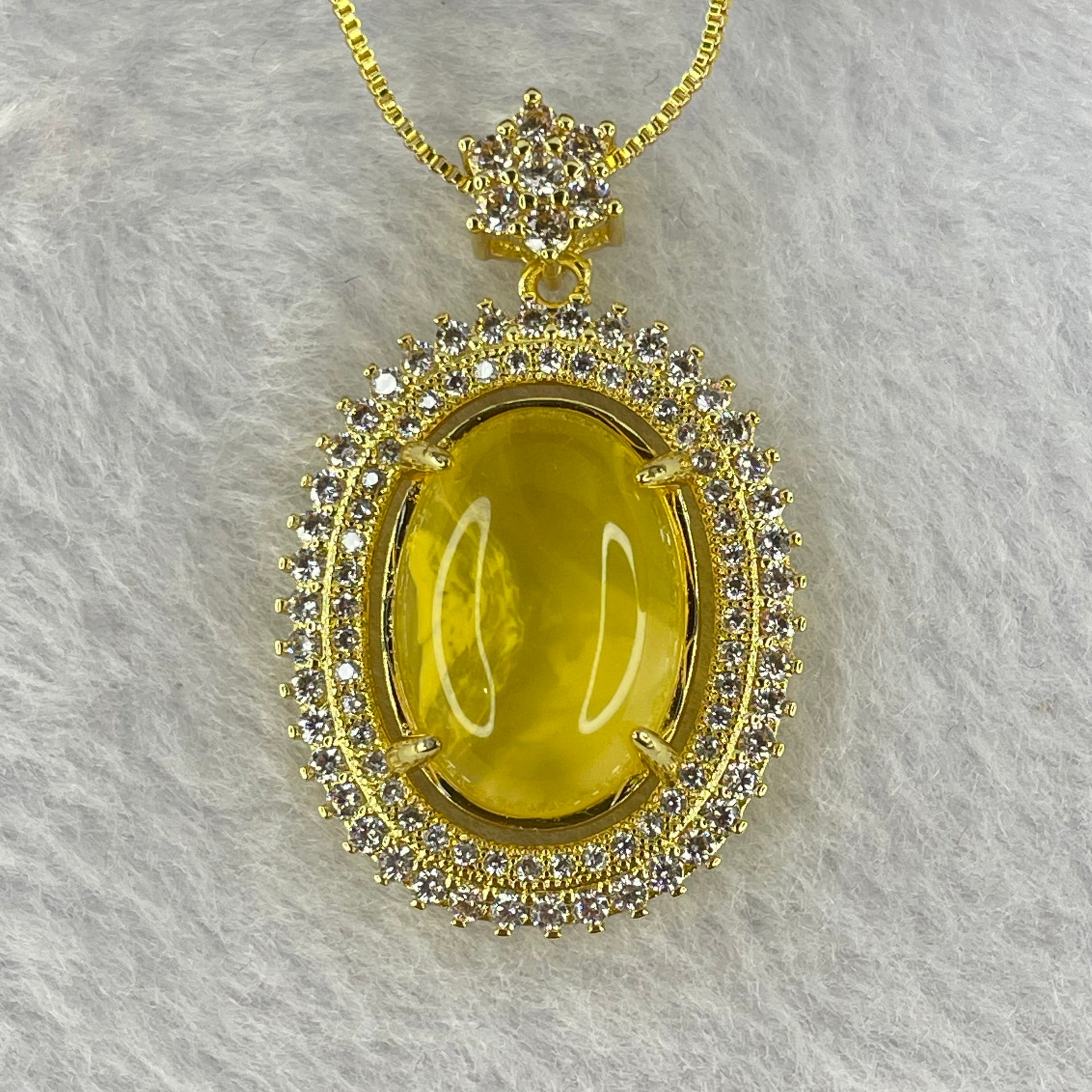 Natural Yellow with Butterscotch Amber with Crystals in Gold Color Necklace 7.28g 17.0 by 12.4 by 7.0mm - Huangs Jadeite and Jewelry Pte Ltd