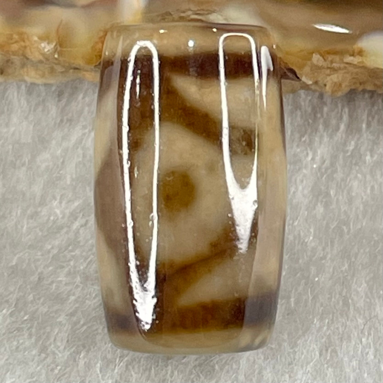 Natural Powerful Tibetan Old Oily Agate Patina Guiren Tairen Human Dzi Bead Totem Amulet Heavenly Master (Tian Zhu) 贵人天诛 4.86g 19.6 by 11.7mm - Huangs Jadeite and Jewelry Pte Ltd