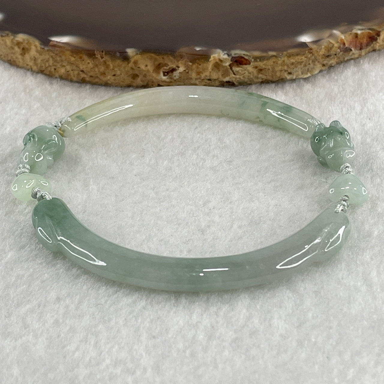 Natural Type A Jelly Light Green with Green Piao Hua Jadeite Double Rabbit Heads with Rabbit Charm Bracelet 18.36g 18cm 5.0 by 7.6mm