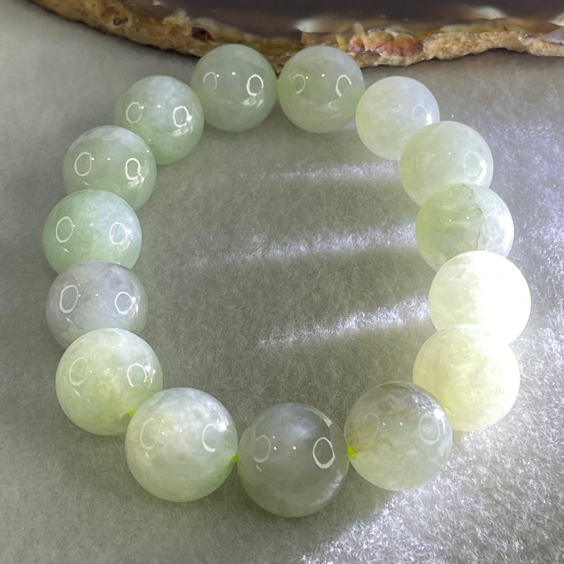 Type A Light Green Light Lavender Jadeite Beads Bracelet 81.20g 17cm 14.9mm 15 Beads (Slight Internal Lines) - Huangs Jadeite and Jewelry Pte Ltd