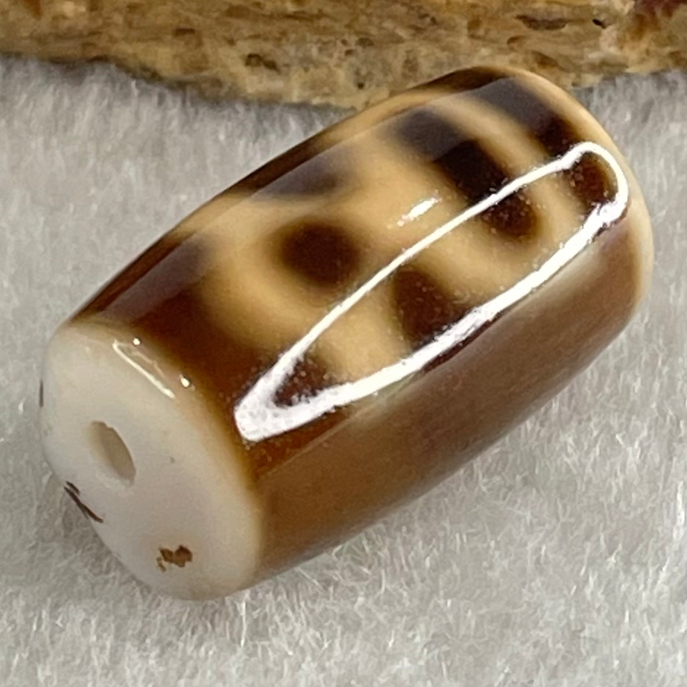 Natural Powerful Tibetan Old Oily Agate Double Cai Shen Dzi Bead Heavenly Master (Tian Zhu) 双财神长天珠 4.85g 19.9 by 11.8mm - Huangs Jadeite and Jewelry Pte Ltd