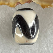 Natural Powerful Tibetan Old Oily Agate Tiger Tooth Daluo Dzi Bead Heavenly Master (Tian Zhu) 虎呀天诛 4.05g 17.3 by 12.7mm - Huangs Jadeite and Jewelry Pte Ltd