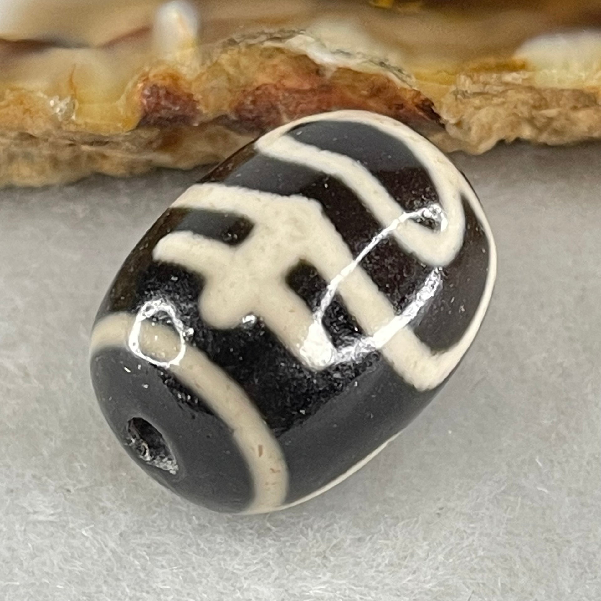 Natural Powerful Tibetan Old Oily Agate Double Nectar Vessel Dzi Bead Heavenly Master (Tian Zhu) 花蜜容器眼天珠 4.59g 17.2 by 13.2mm - Huangs Jadeite and Jewelry Pte Ltd