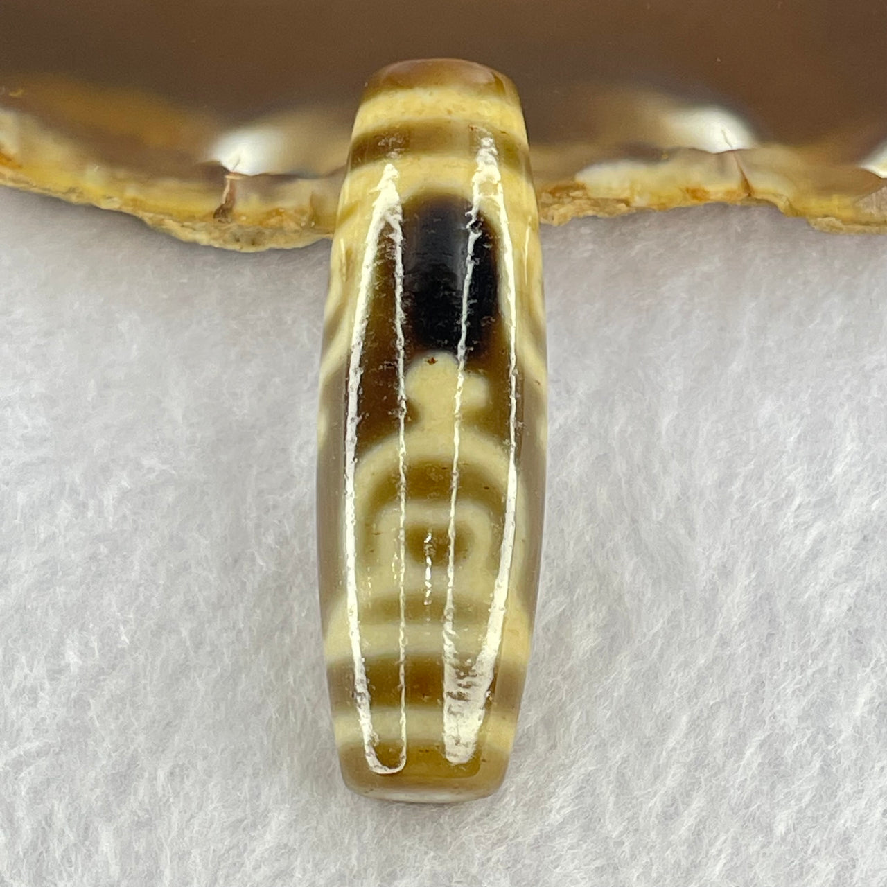 Natural Powerful Tibetan Old Oily Agate 4 Nectar Vessel Dzi Bead Heavenly Master (Tian Zhu) 花蜜容器眼天珠 17.35g 48.6 by 15.2mm - Huangs Jadeite and Jewelry Pte Ltd