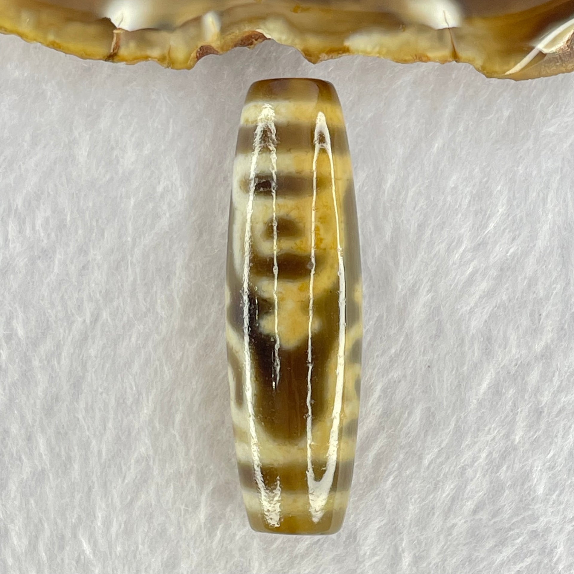 Natural Powerful Tibetan Old Oily Agate 4 Nectar Vessel Dzi Bead Heavenly Master (Tian Zhu) 花蜜容器眼天珠 16.51g 48.6 by 14.8mm - Huangs Jadeite and Jewelry Pte Ltd