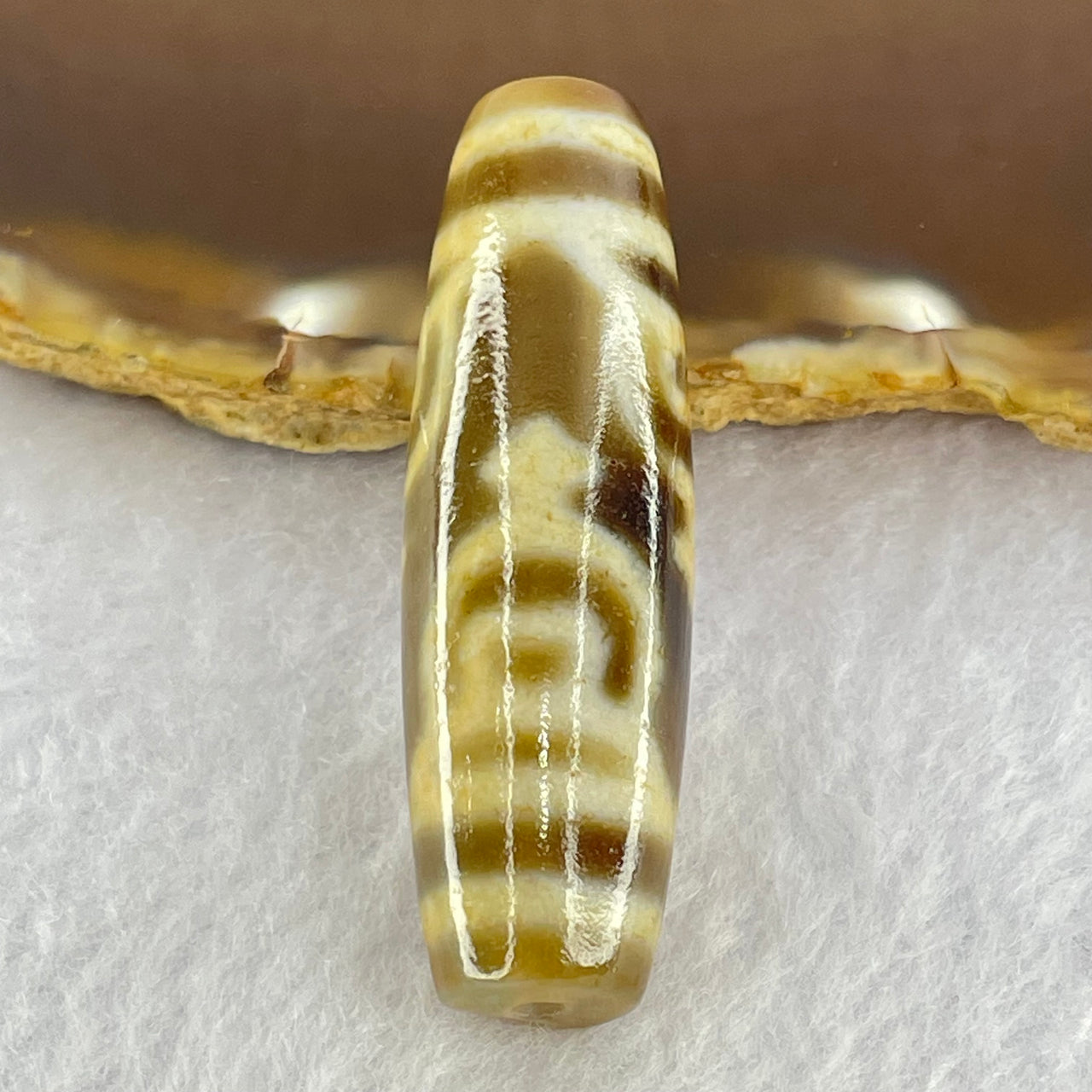 Natural Powerful Tibetan Old Oily Agate 4 Nectar Vessel Dzi Bead Heavenly Master (Tian Zhu) 花蜜容器眼天珠 16.51g 48.6 by 14.8mm - Huangs Jadeite and Jewelry Pte Ltd
