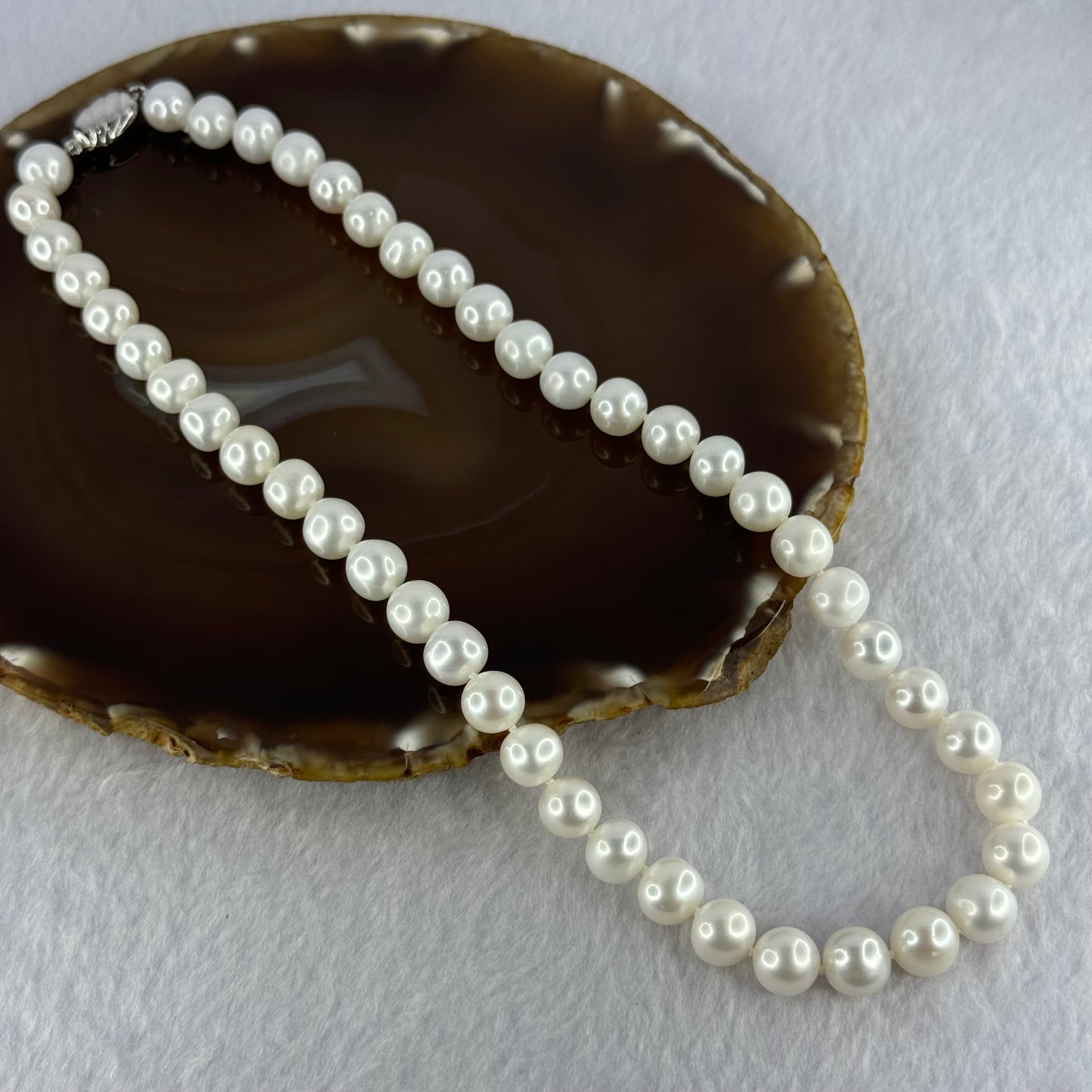 Natural Fresh Water White Pearl Necklace with S925 Sliver Clasps 天然淡水白珍珠项链 48.68g 8.8mm 46 Bead - Huangs Jadeite and Jewelry Pte Ltd