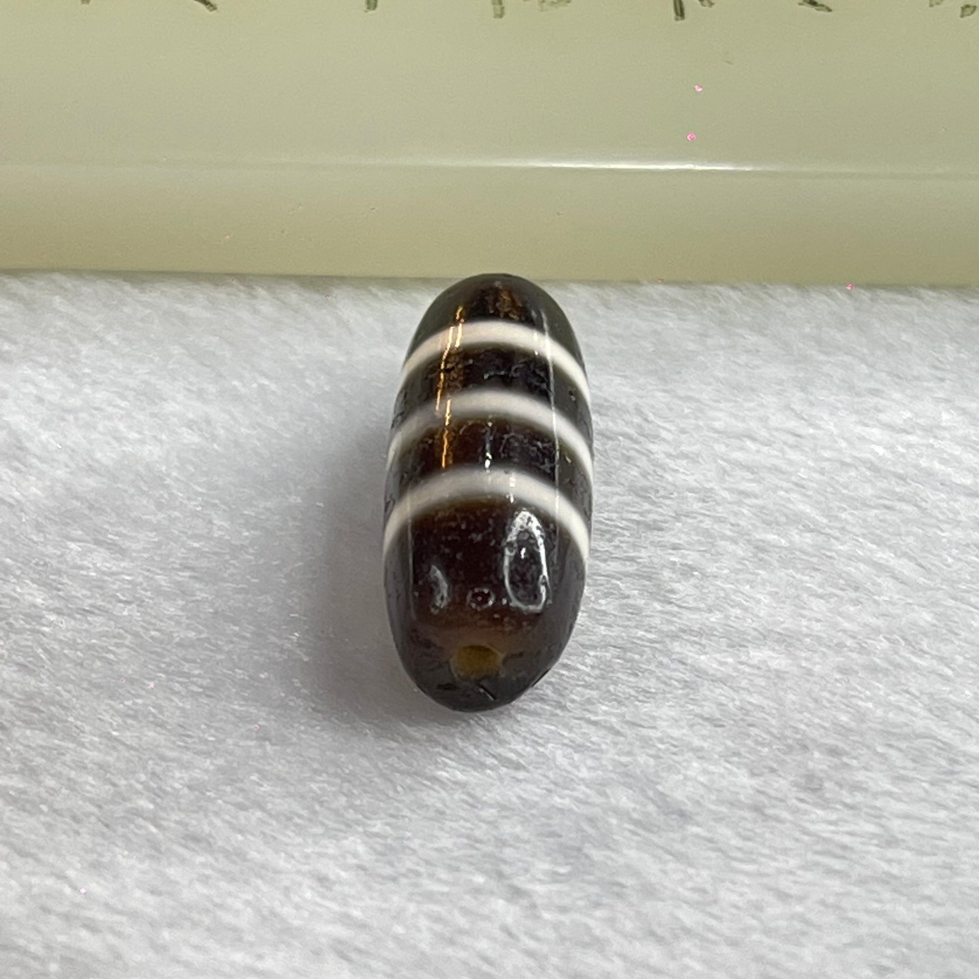 Natural Powerful Tibetan Old Oily Agate 3 Striped Dzi Bead Heavenly Master (Tian Zhu) 三条纹天诛 4.75g 28.7 by 10.3mm - Huangs Jadeite and Jewelry Pte Ltd