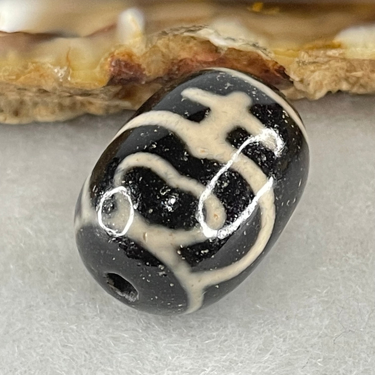 Natural Powerful Tibetan Old Oily Agate Double Nectar Vessel Dzi Bead Heavenly Master (Tian Zhu) 花蜜容器眼天珠 4.56g 17.8 by 13.1mm - Huangs Jadeite and Jewelry Pte Ltd