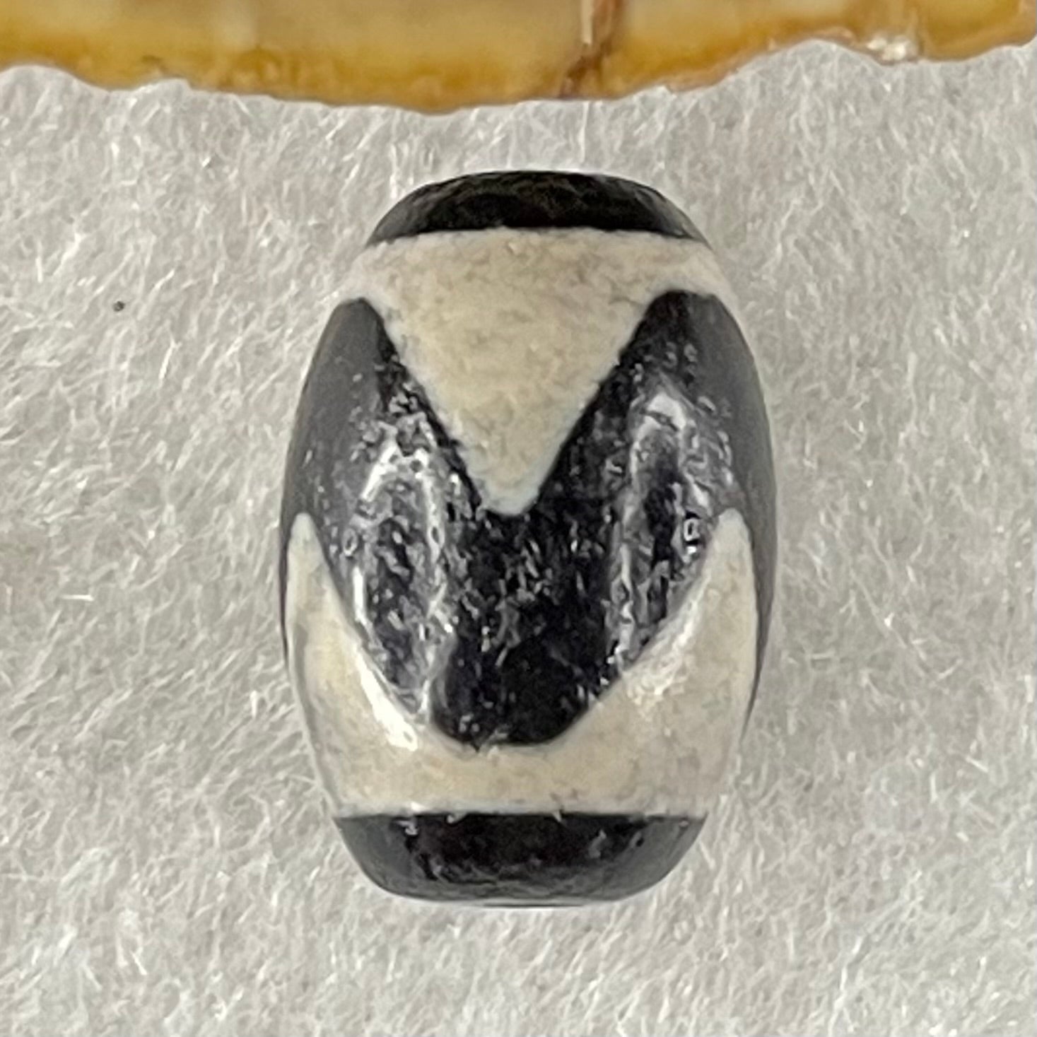 Natural Powerful Tibetan Old Oily Agate Tiger Tooth Daluo Dzi Bead Heavenly Master (Tian Zhu) 1.89g 14.1 by 9.7mm - Huangs Jadeite and Jewelry Pte Ltd