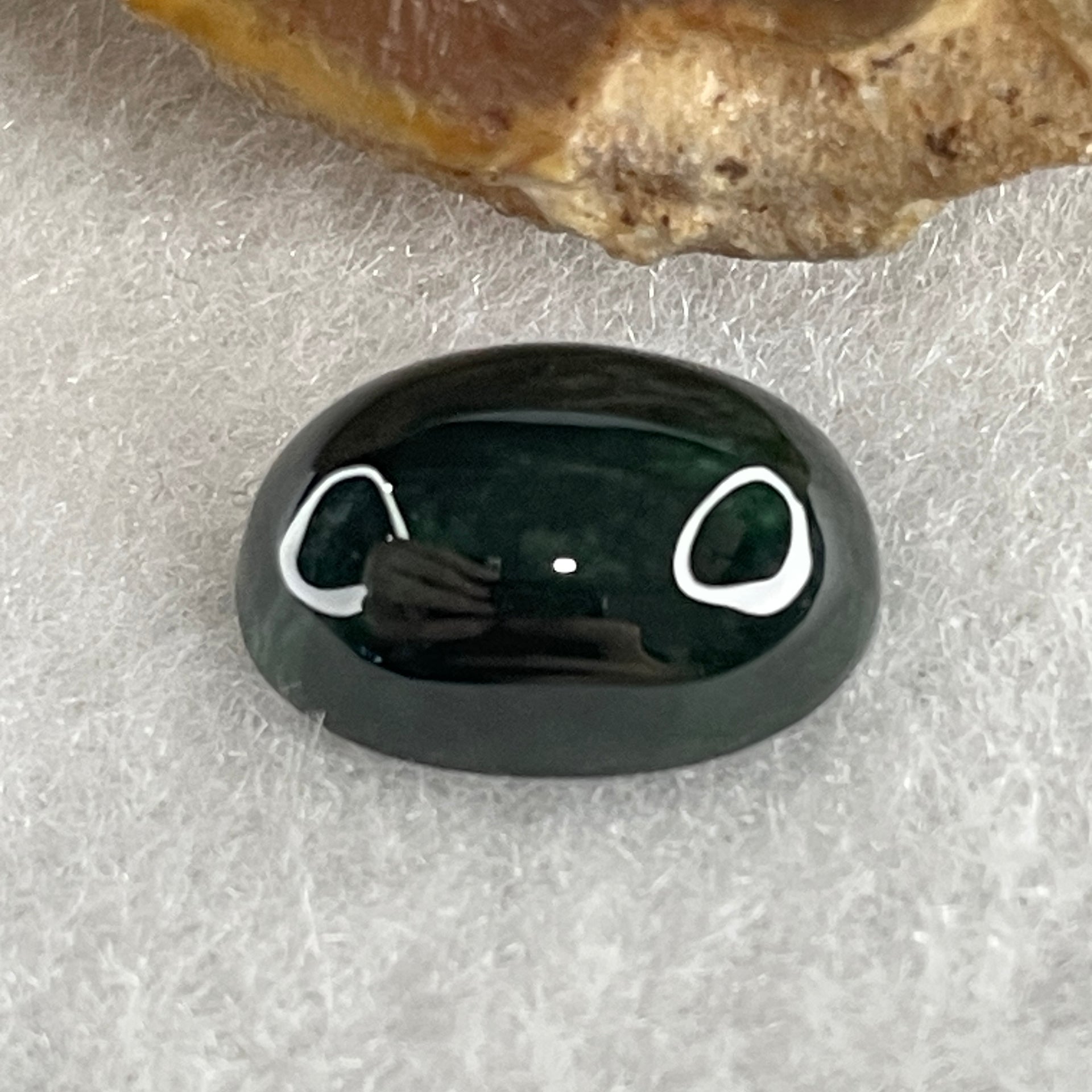 Type A Translucent Black Omphacite Jadeite Round Cabouchon Stone For Setting 1.06g 12.7 by 9.0 by 4.7mm - Huangs Jadeite and Jewelry Pte Ltd