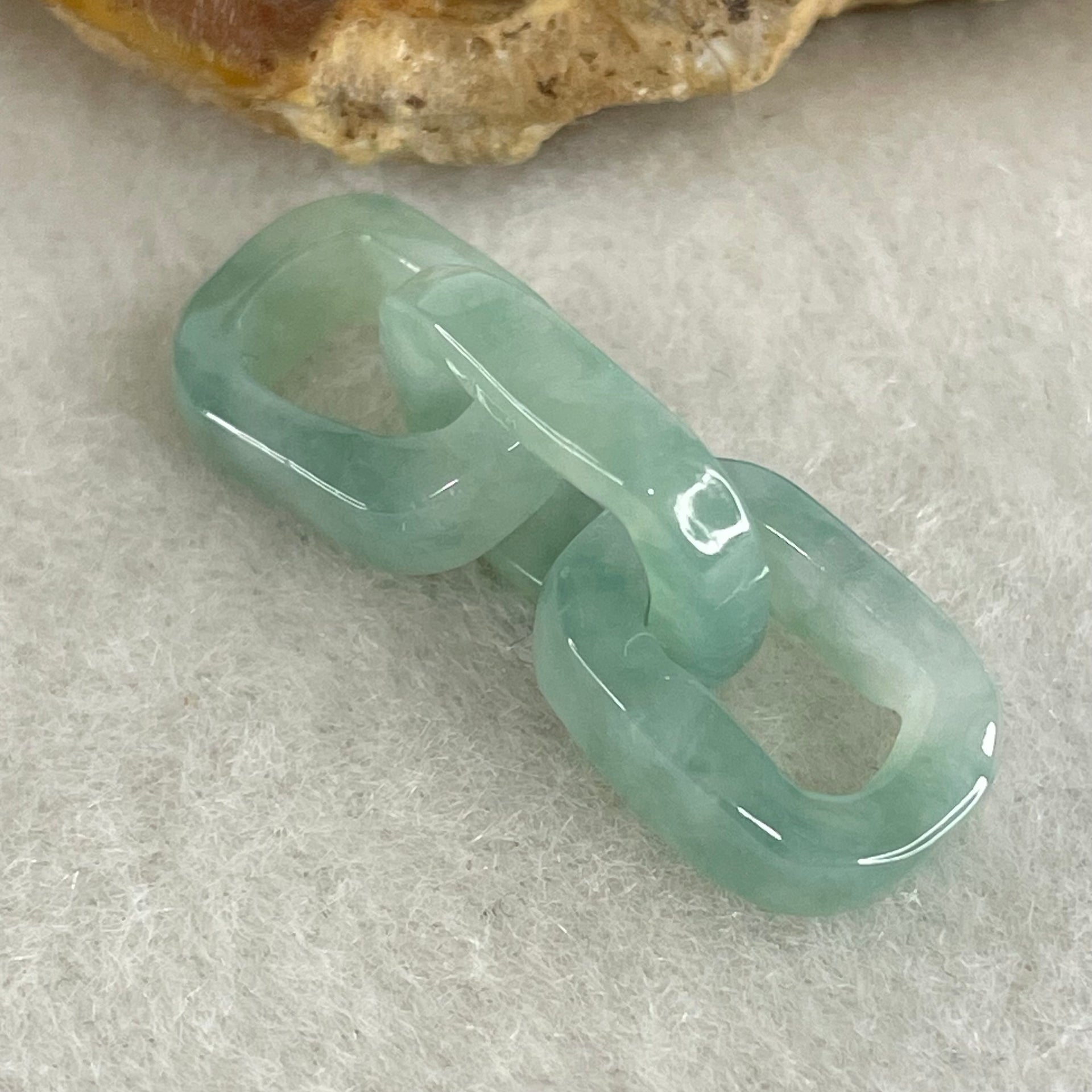 Type A Blueish Green with Faint White Jadeite Rolo Link Chain for Setting 2.43g 14.6 by 10.5 by 3.3mm - Huangs Jadeite and Jewelry Pte Ltd