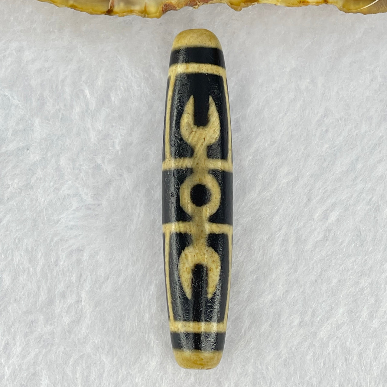 Natural Powerful Tibetan Old Oily Eyed Dharma Vajra Agate Dzi Bead Heavenly Master (Tian Zhu) 二眼金光托天珠 12.34g 57.2 by 11.9mm - Huangs Jadeite and Jewelry Pte Ltd