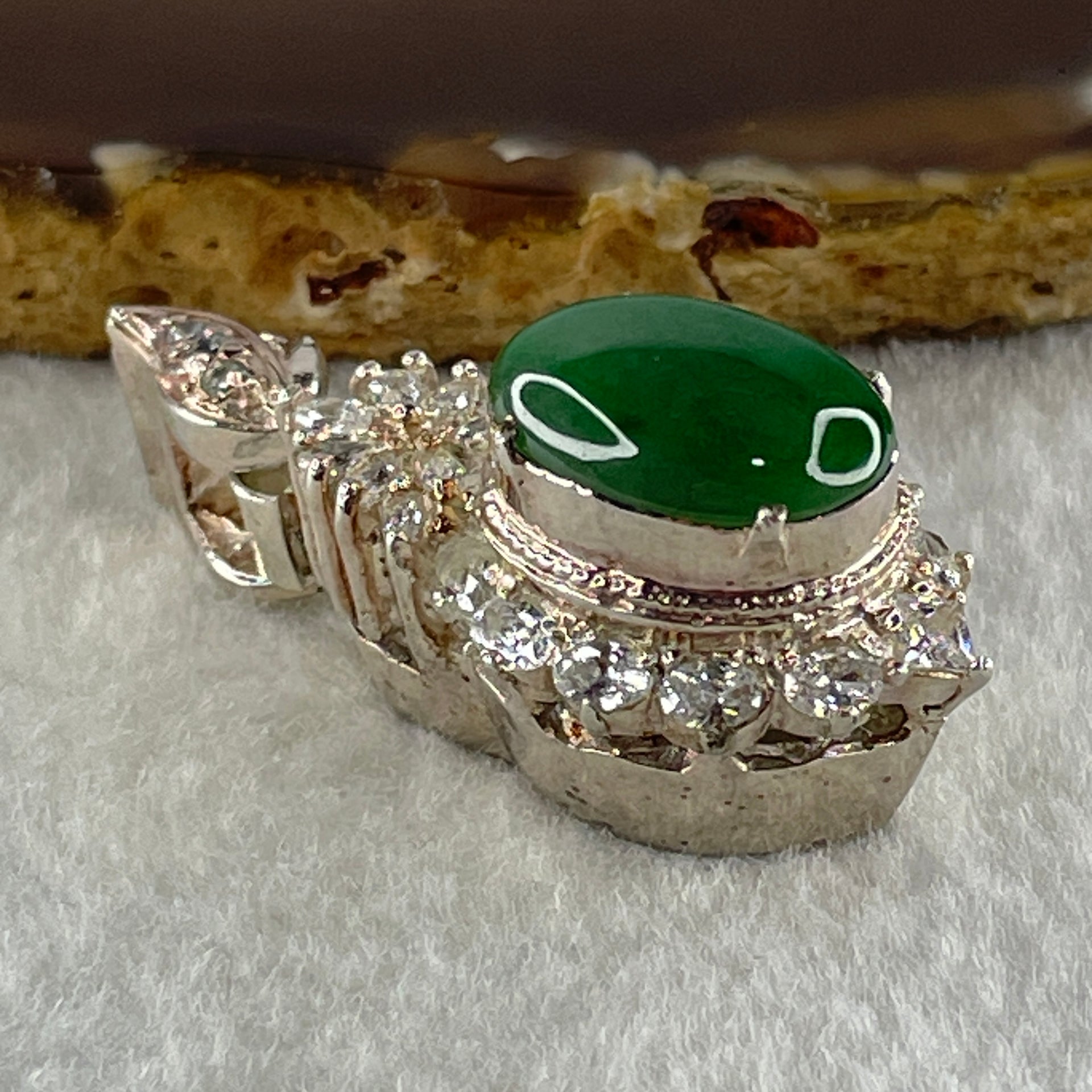 Type A Natural Old Mine Green Jadeite Cabochon 15.6 by 11.3 by 4.0m Stone for Setting 17.72g (On Silver Pendant Mold) - Huangs Jadeite and Jewelry Pte Ltd