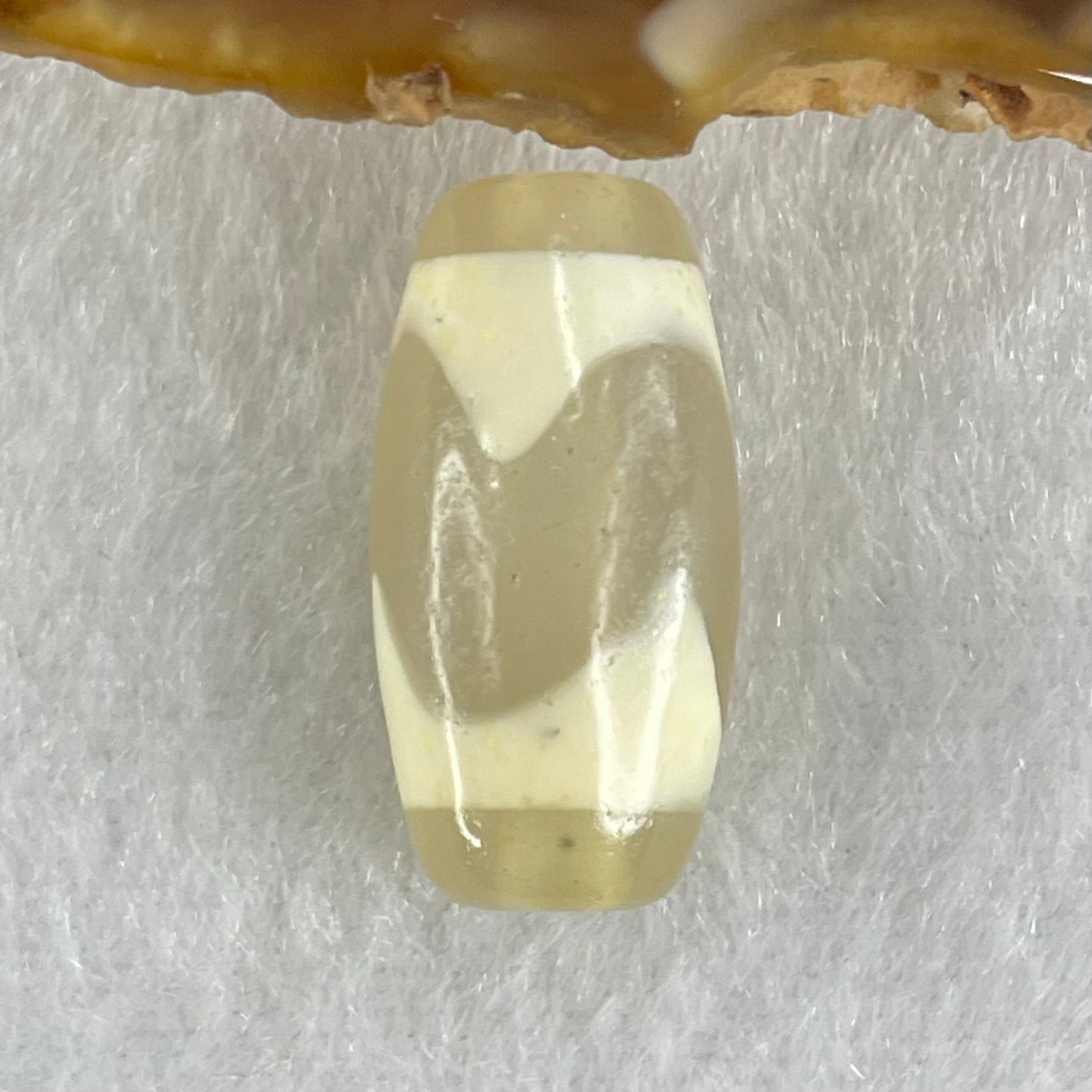 Natural Powerful Tibetan Old Oily Agate Tiger Tooth Daluo Dzi Bead Heavenly Master (Tian Zhu) 虎呀天诛 3.09g 20.2 by 10.3mm - Huangs Jadeite and Jewelry Pte Ltd