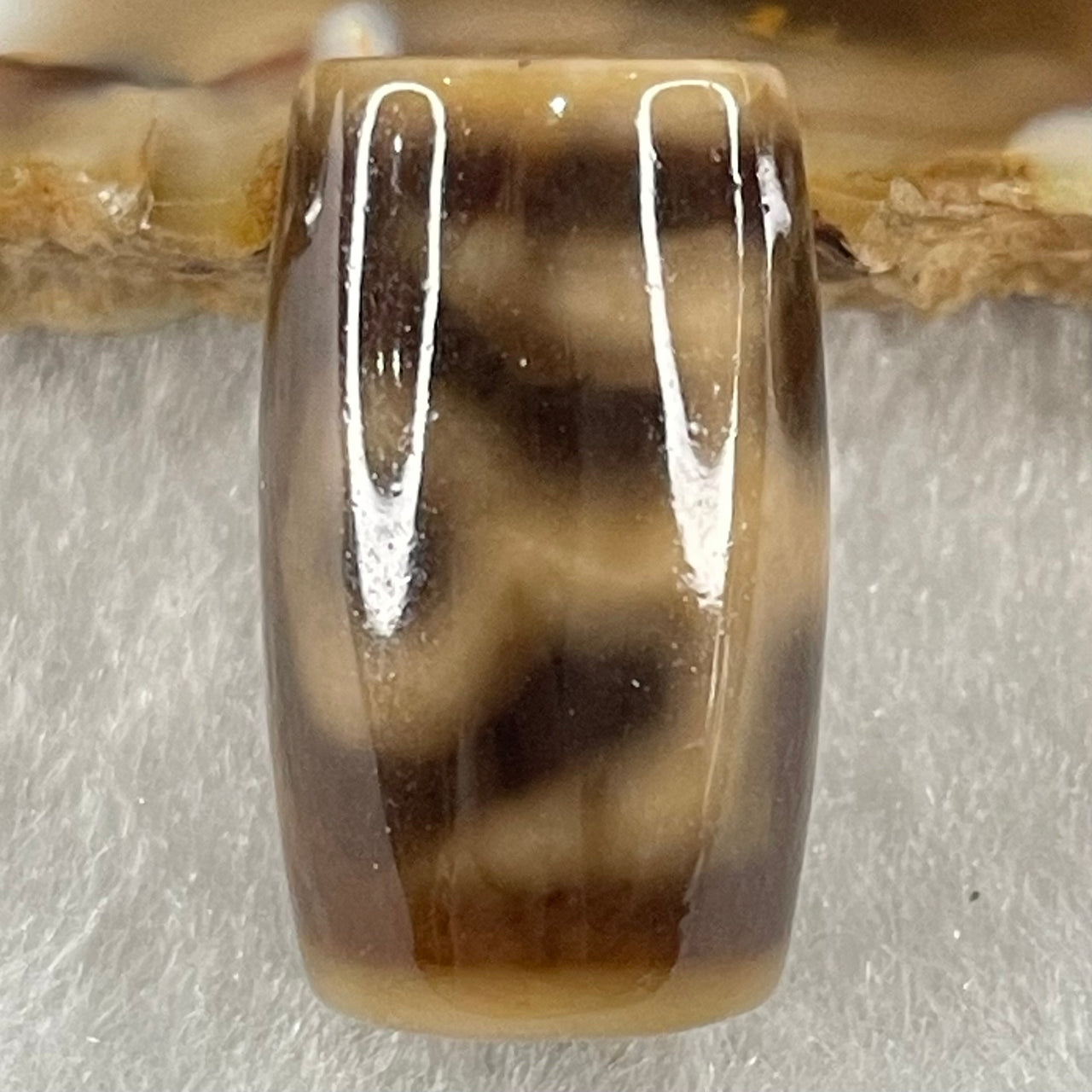 Natural Powerful Tibetan Old Oily Agate Patina Guiren Tairen Human Dzi Bead Totem Amulet Heavenly Master (Tian Zhu) 贵人天诛 4.90g 19.6 by 11.7mm - Huangs Jadeite and Jewelry Pte Ltd