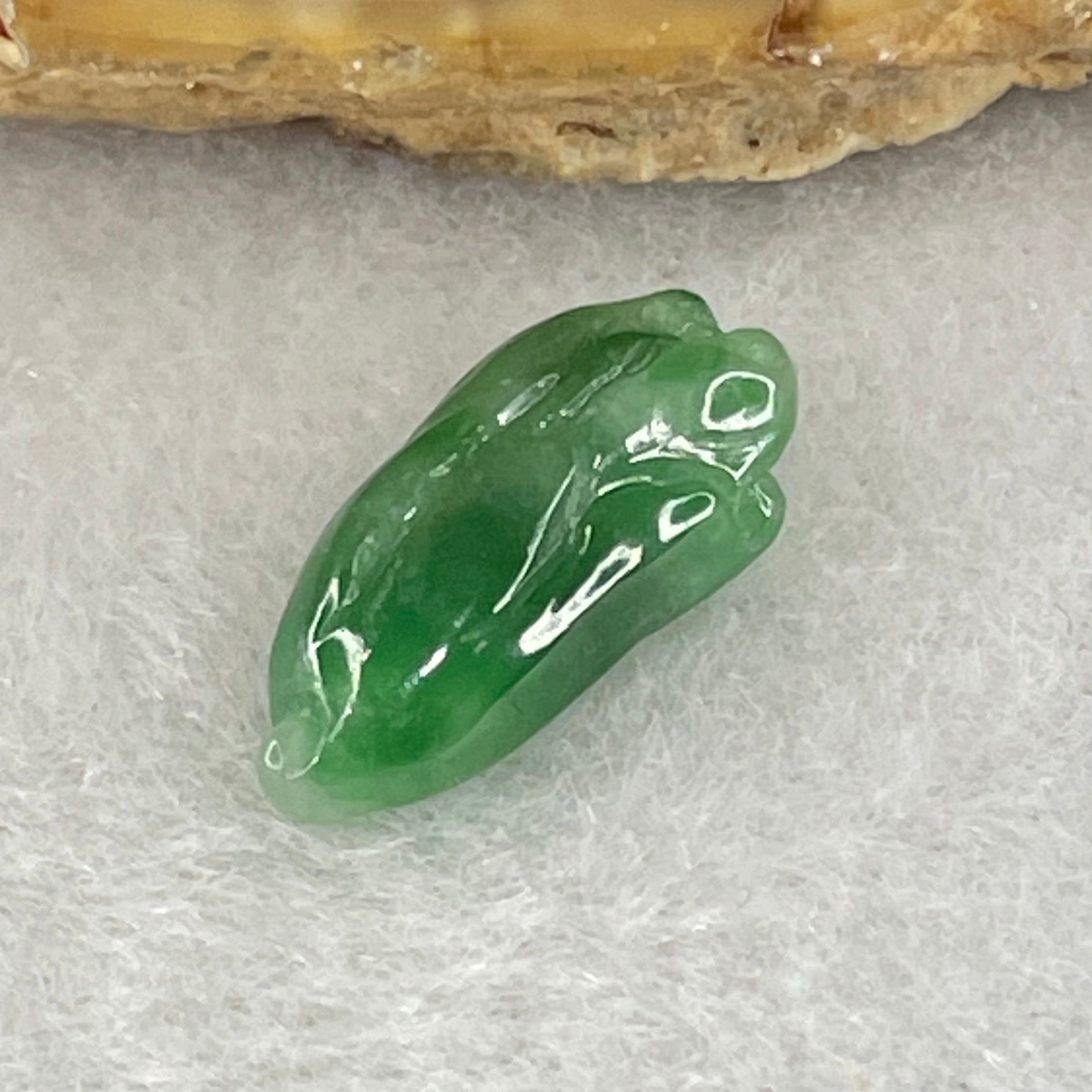 Type A Old Mine Spicy Green Jadeite Cabbage Charm Stone For Setting 0.63g 14.1 by 6.9 by 3.7mm - Huangs Jadeite and Jewelry Pte Ltd