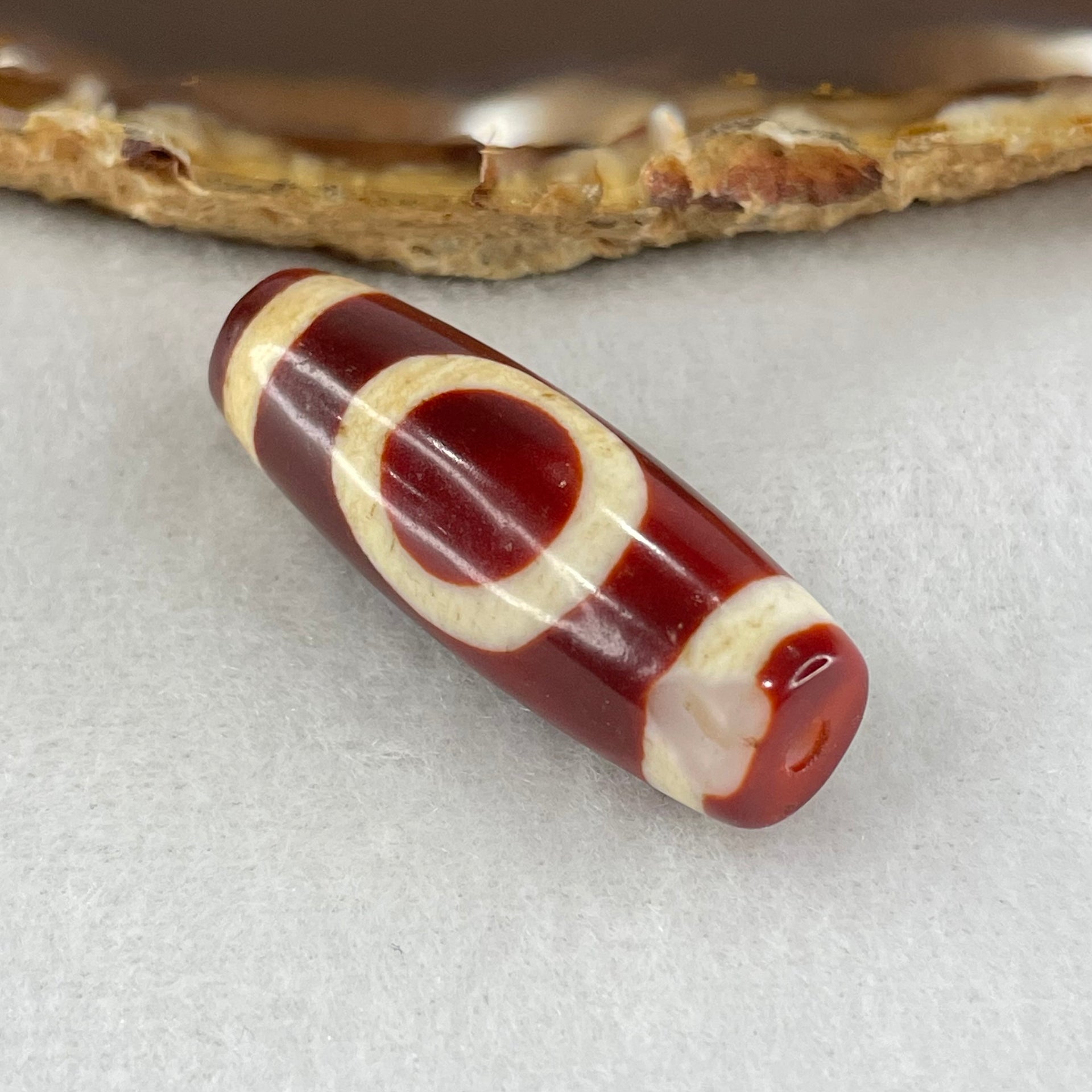 Natural Powerful Tibetan Old Oily Red White Agate One Eye Earth Element Dzi Bead Heavenly Master (Tian Zhu) 一眼土元素天珠 10.60g 37.9 by 13.5mm - Huangs Jadeite and Jewelry Pte Ltd