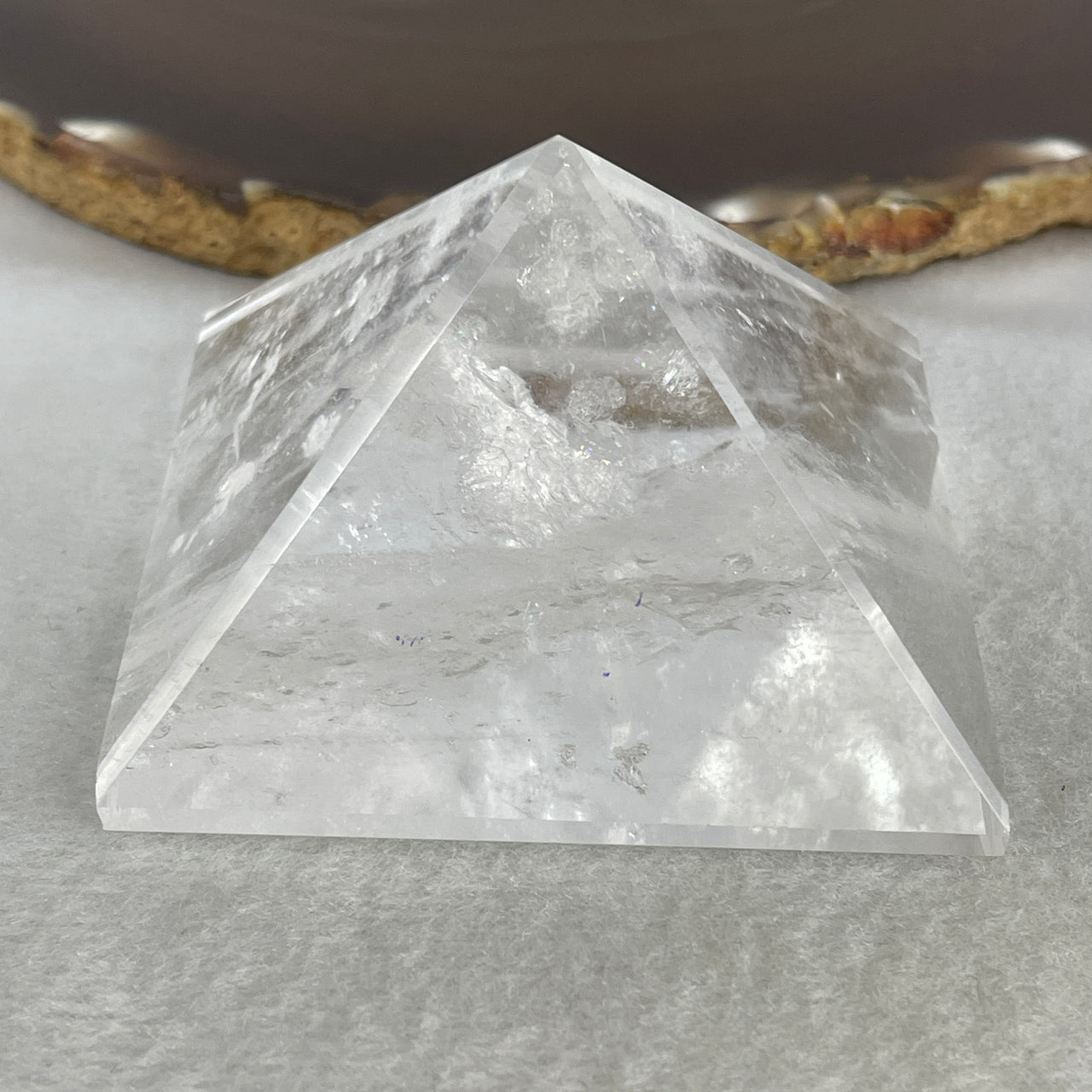 High Grade 155.34g Natural Clear Quartz Sacred Pyramid | Premium High-Clarity Energy Amplifier | Master Manifestation & Mental Focus Crystalline Monolith (61.0x39.0mm)