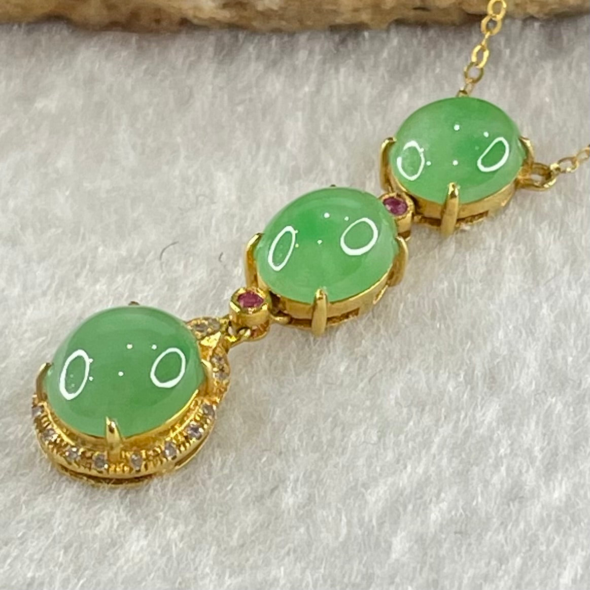 Type A Icy Apple Green Jadeite Cabouchons in 18K Yellow Gold Necklace each about 7.1 by 6.3 by 4.0mm 3.10g 39 or 42cm - Huangs Jadeite and Jewelry Pte Ltd