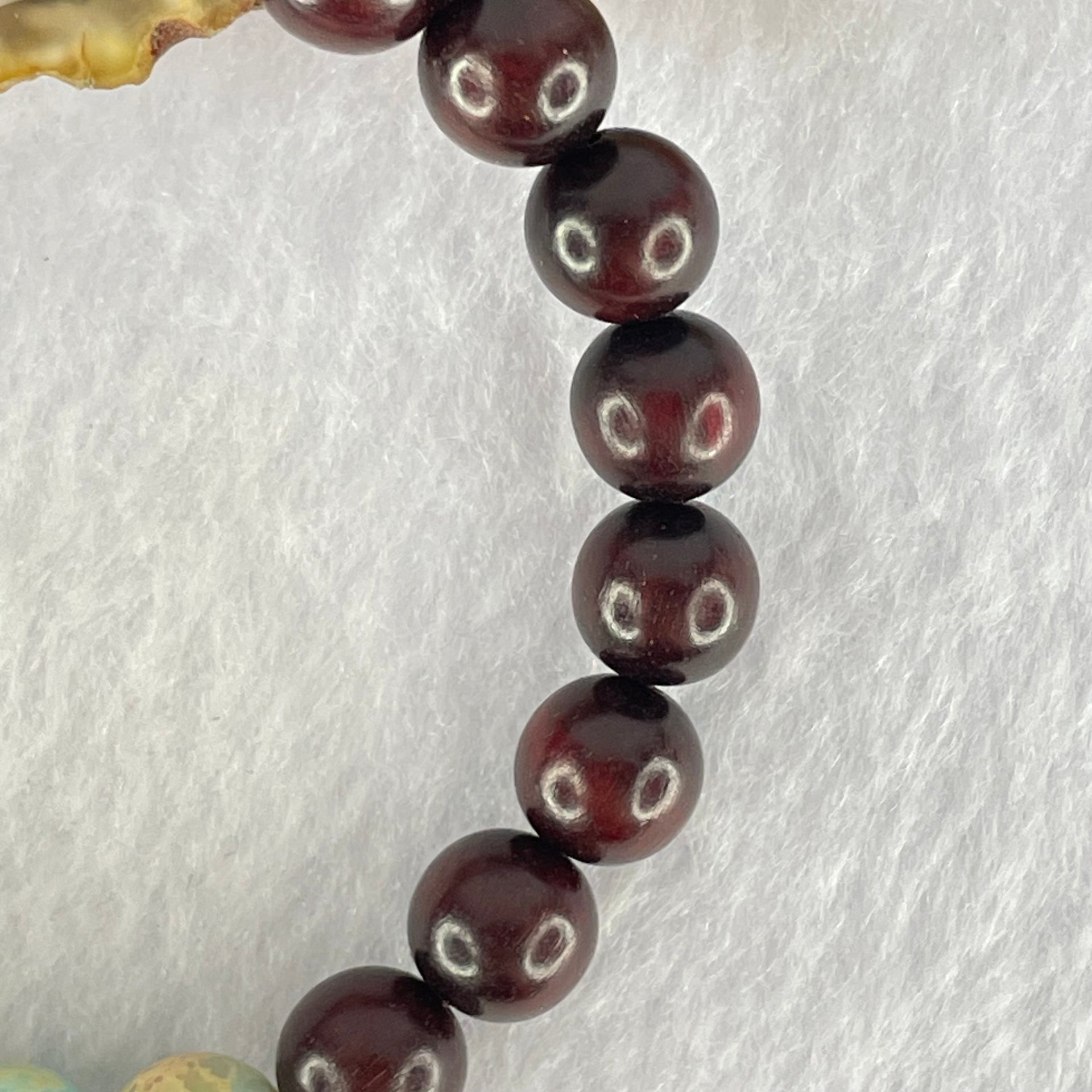 Natural Blood Rosewood with Variscite Beads Bracelet 天然血檀寿山石手链 8.27g 15cm 8.7mm 3 Beads 8.4mm 18 Beads - Huangs Jadeite and Jewelry Pte Ltd
