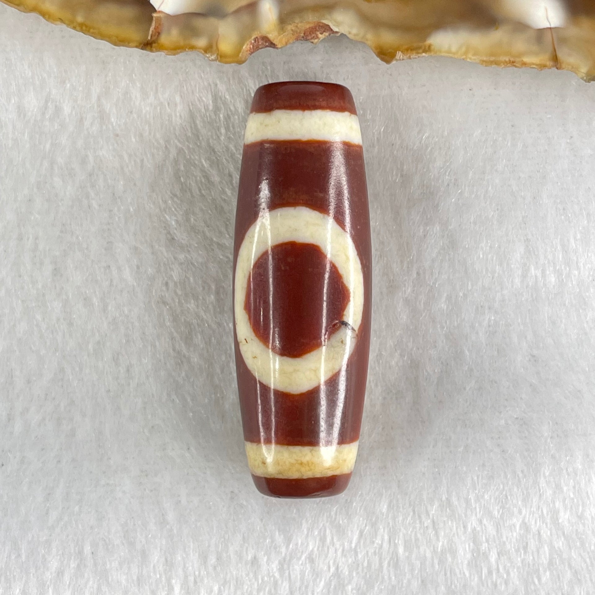 Natural Powerful Tibetan Old Oily Red White Agate One Eye Gold Metal Element Dzi Bead Heavenly Master (Tian Zhu) 一眼金天珠 9.71g 37.8 by 13.0mm - Huangs Jadeite and Jewelry Pte Ltd