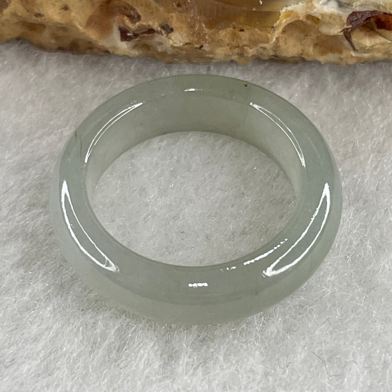 Certified Type A Icy Blueish Green Jadeite Ring 2.15g 4.9 by 3.3mm US 3.4 HK 7 ( Slight Internal Line)