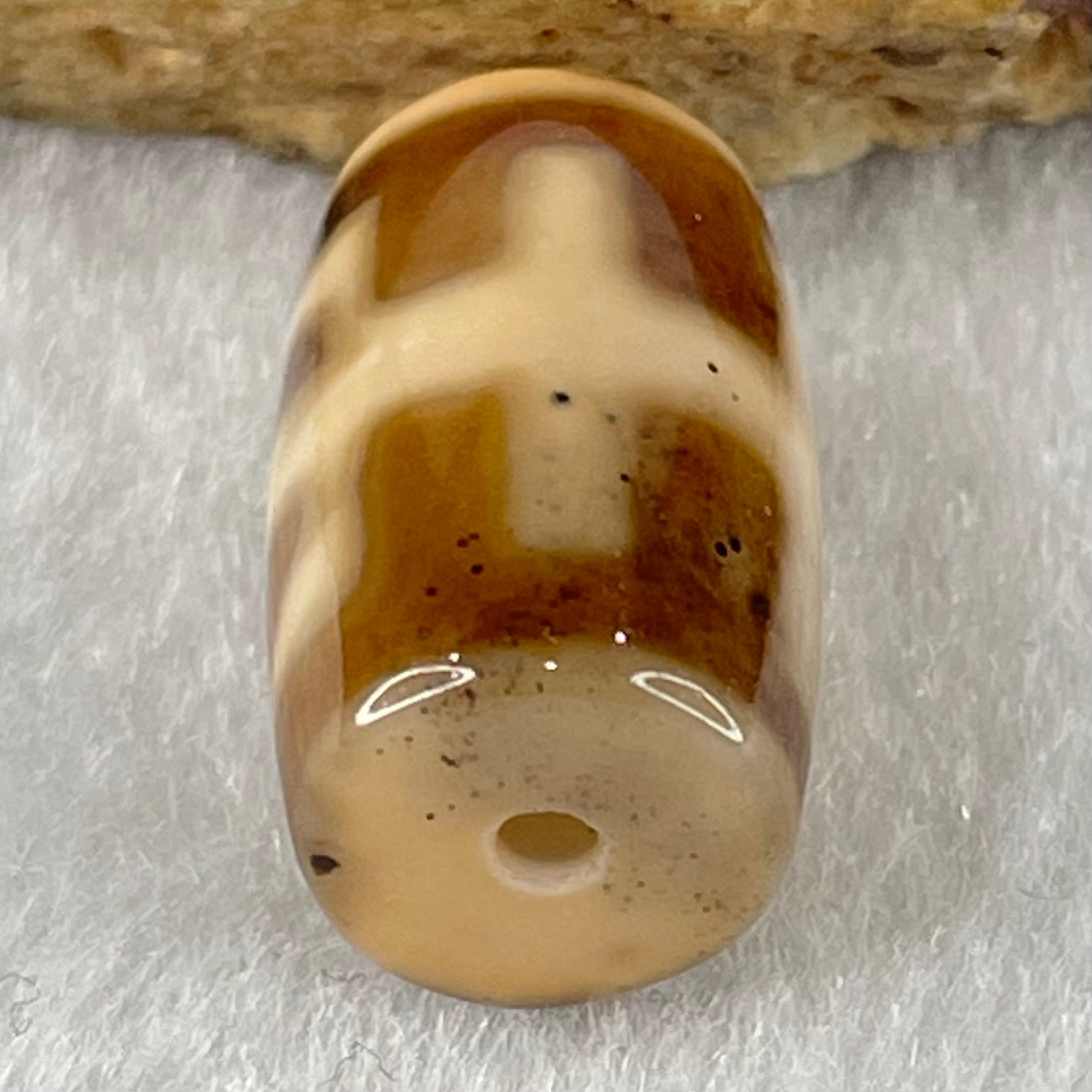Natural Powerful Tibetan Old Oily Agate Patina Guiren Tairen Human Dzi Bead Totem Amulet Heavenly Master (Tian Zhu) 贵人天诛 4.74g 19.7 by 11.7mm - Huangs Jadeite and Jewelry Pte Ltd