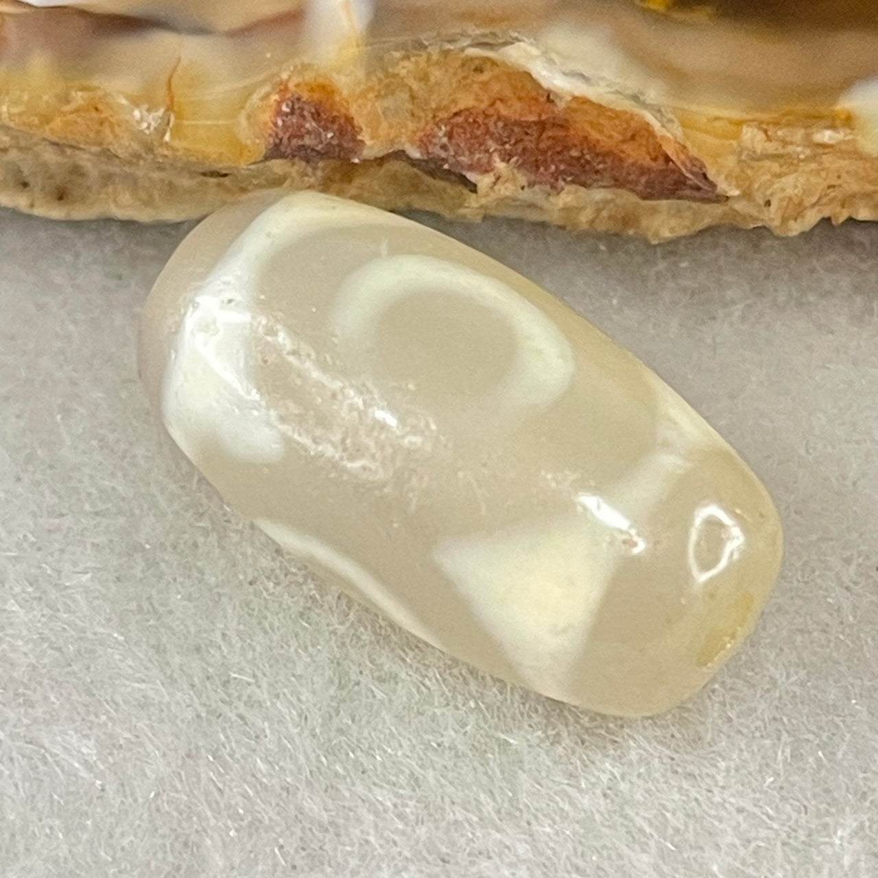 Natural Powerful Tibetan Old Oily Agate 3 Eyes Dzi Bead Heavenly Master (Tian Zhu) 三眼天诛 2.92g 19.3 by 10.2mm - Huangs Jadeite and Jewelry Pte Ltd
