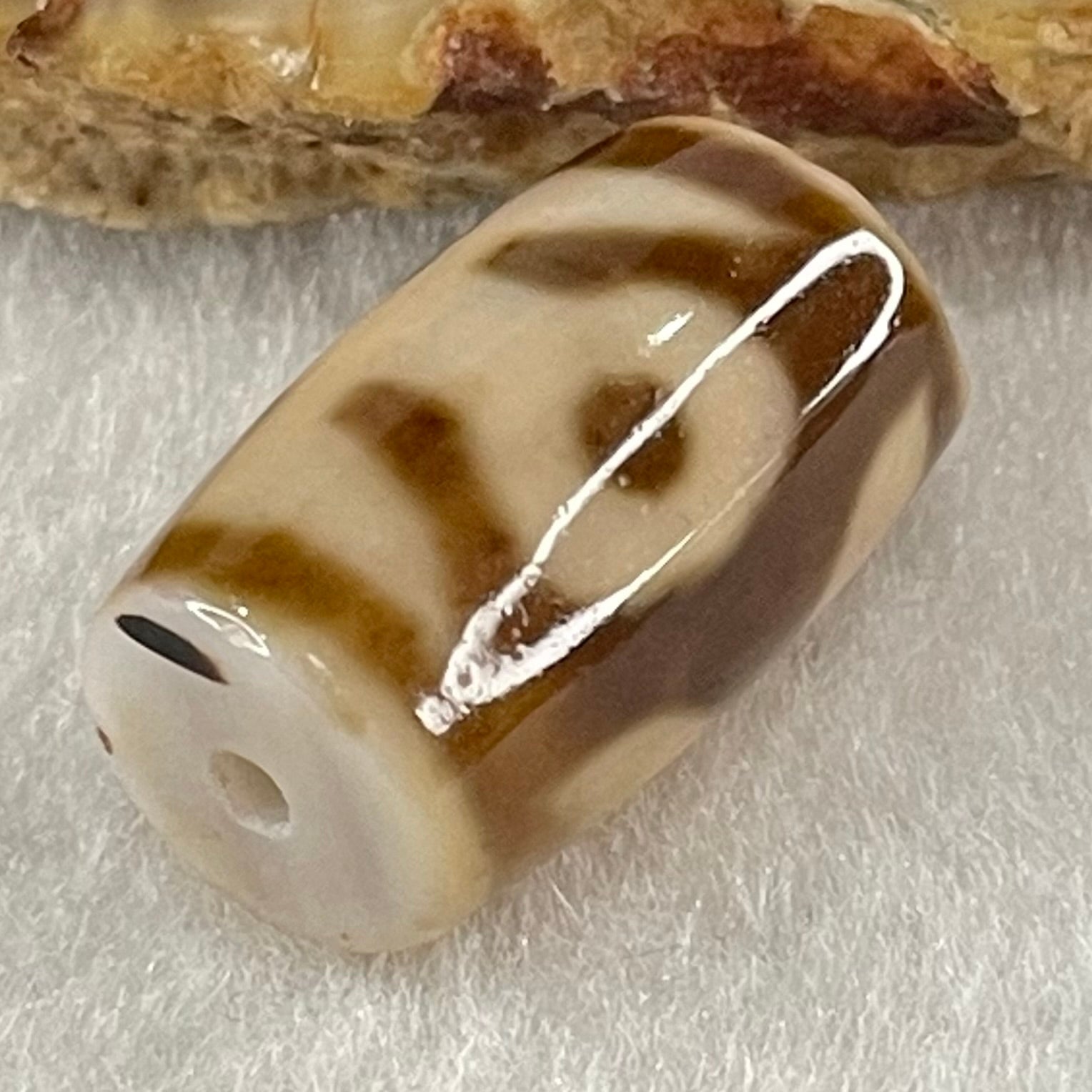 Natural Powerful Tibetan Old Oily Agate Patina Guiren Tairen Human Dzi Bead Totem Amulet Heavenly Master (Tian Zhu) 贵人天诛 4.54g 18.9 by 11.7mm - Huangs Jadeite and Jewelry Pte Ltd