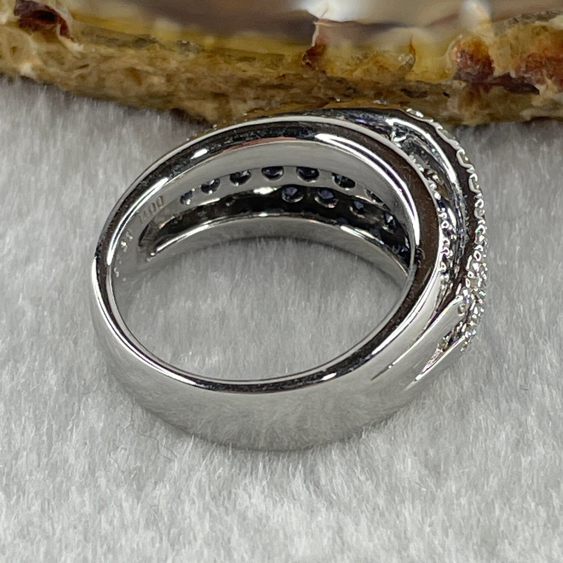 High Grade Natural Pastel Blue Sapphire 1.28ct Natural Diamonds 0.78ct 18K 750 White Gold Ring Total 11.53g US6.75 HK14.5 EUR53 Inner Diameter 17mm - Huangs Jadeite and Jewelry Pte Ltd