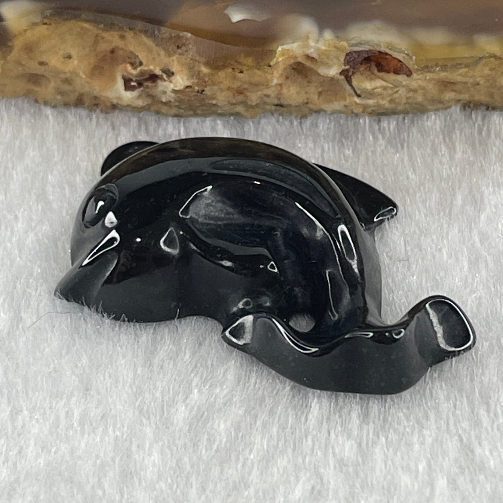 Type A Opaque Black Omphacite Dolphine Pendant Charm 4.34g 32.2 by 24.1 by 6.6mm - Huangs Jadeite and Jewelry Pte Ltd