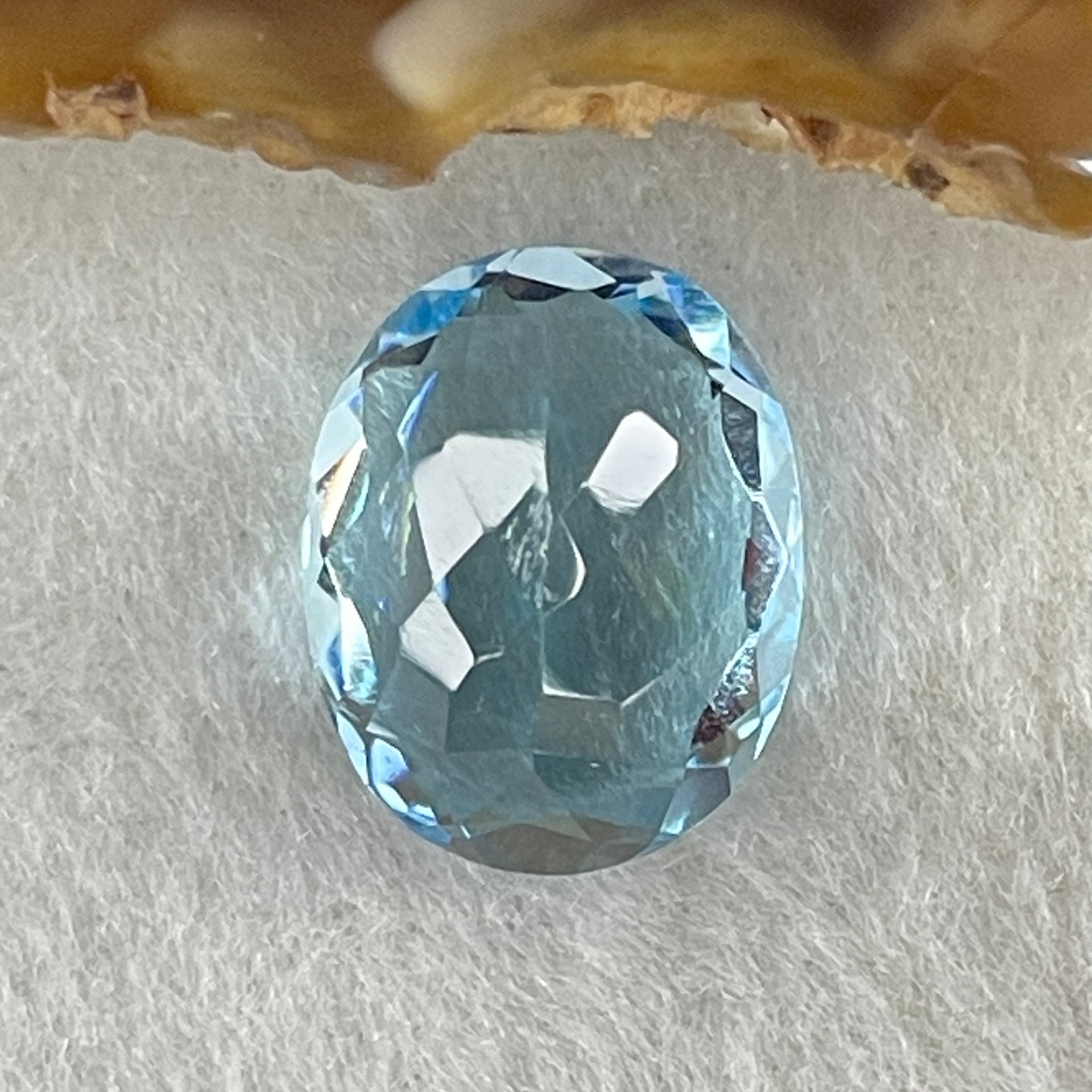 Natural Sky Blue Topaz Oval Shape 10.39ct 14.8 by 11.6 by 7.2mm - Huangs Jadeite and Jewelry Pte Ltd